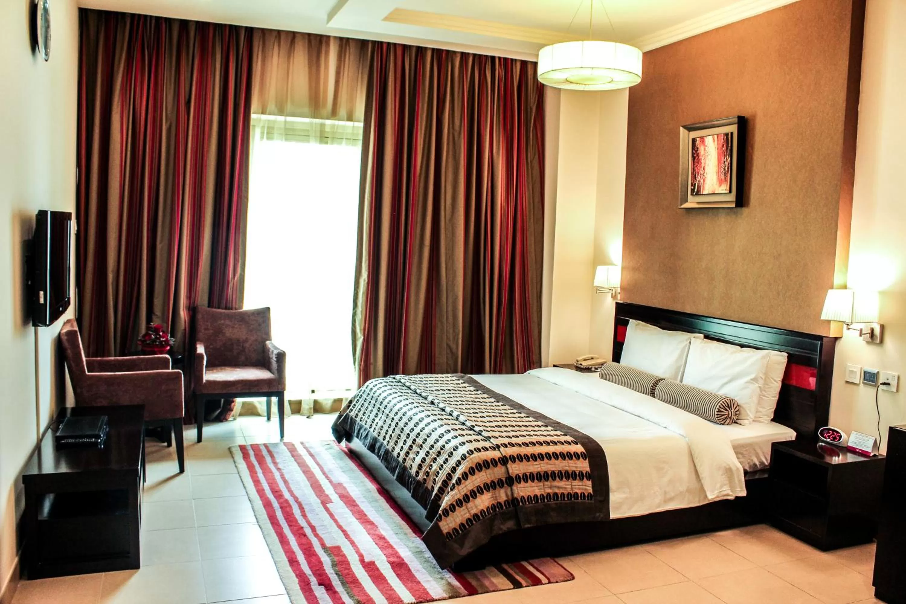 Bedroom, Bed in Dunes Hotel Apartment Oud Metha, Bur Dubai
