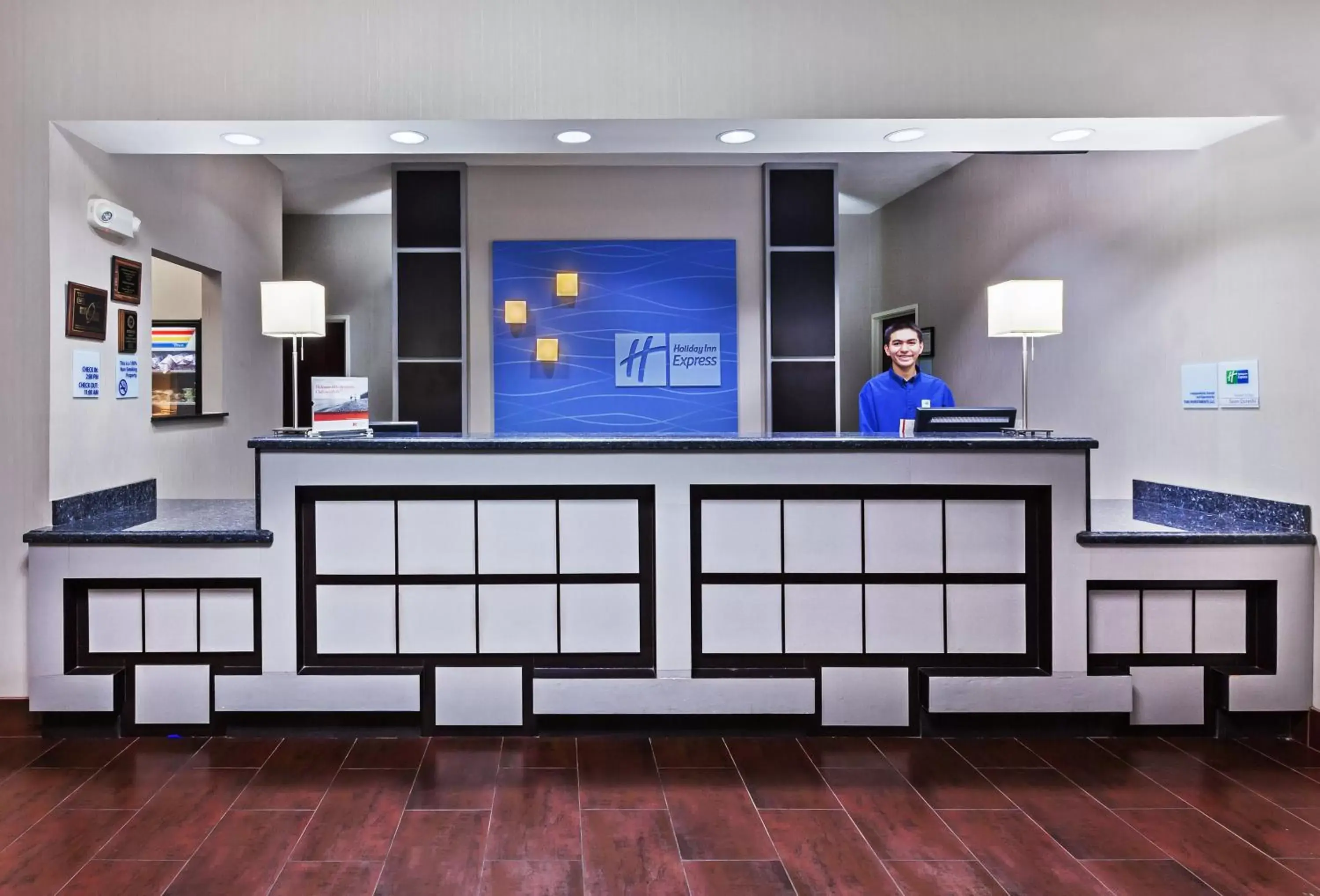 Lobby or reception, Lobby/Reception in Holiday Inn Express & Suites Cleveland, an IHG Hotel