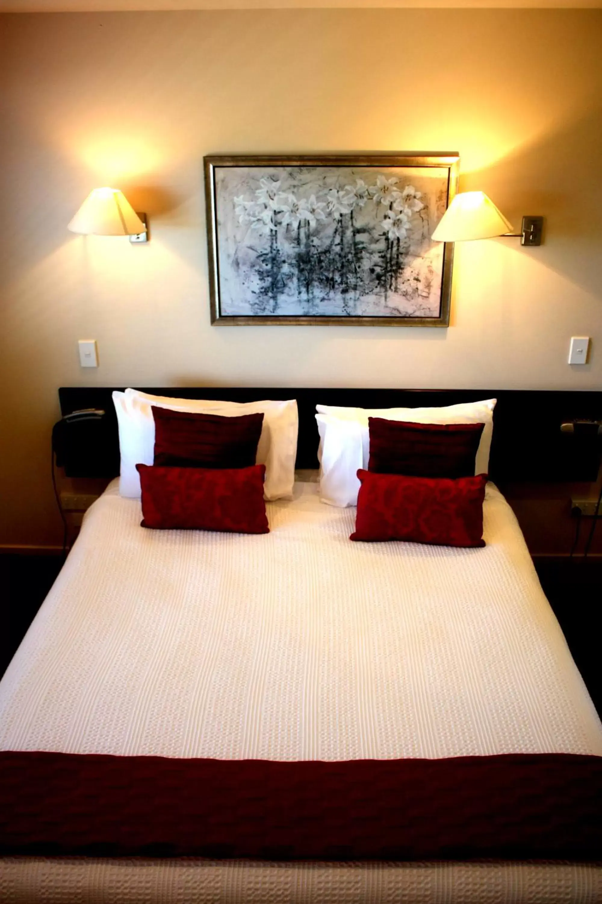 Bedroom, Bed in Cedar Grove Motor Lodge
