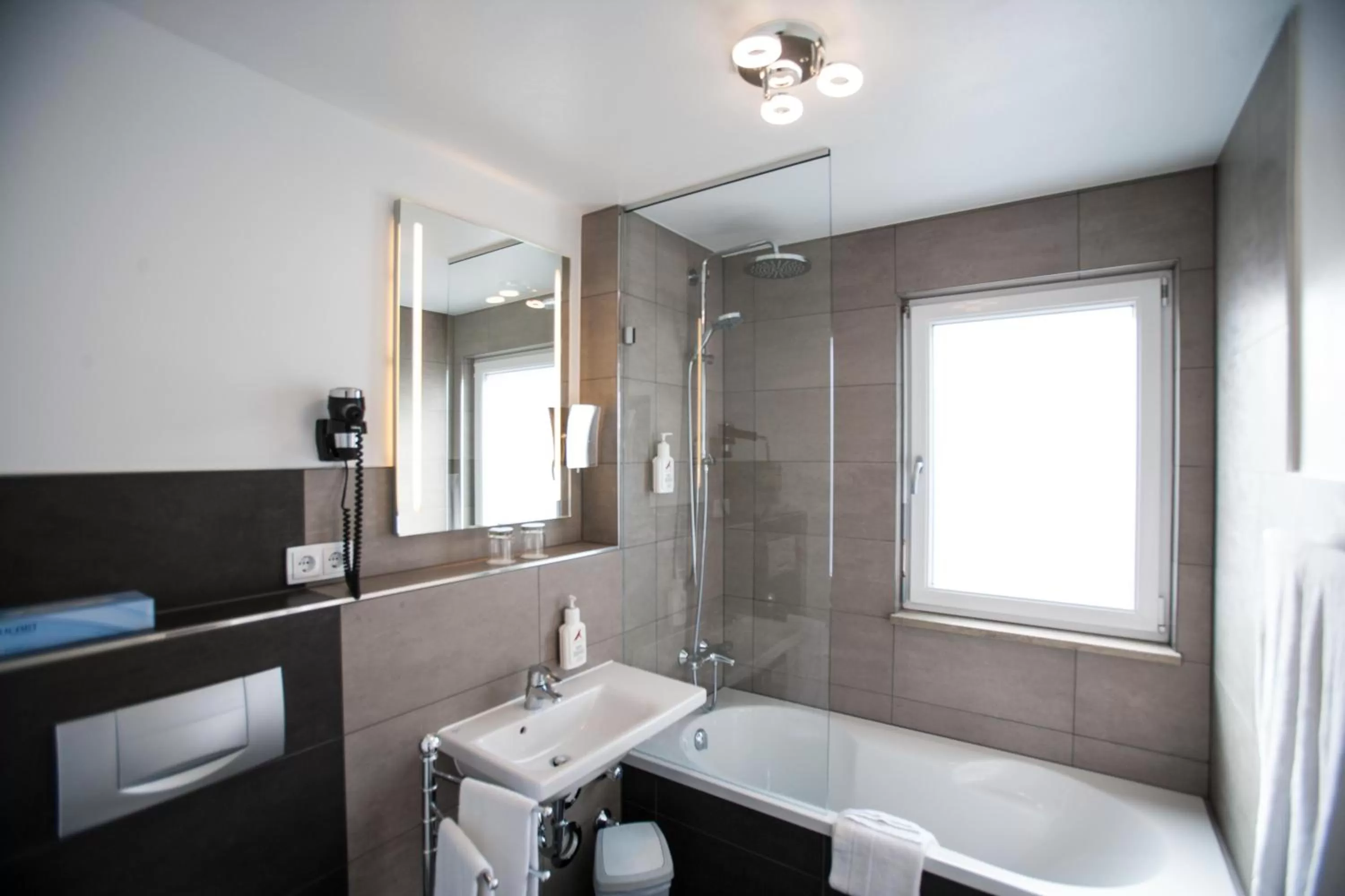Bathroom in Amalienburg - Boutique & Boarding Hotel