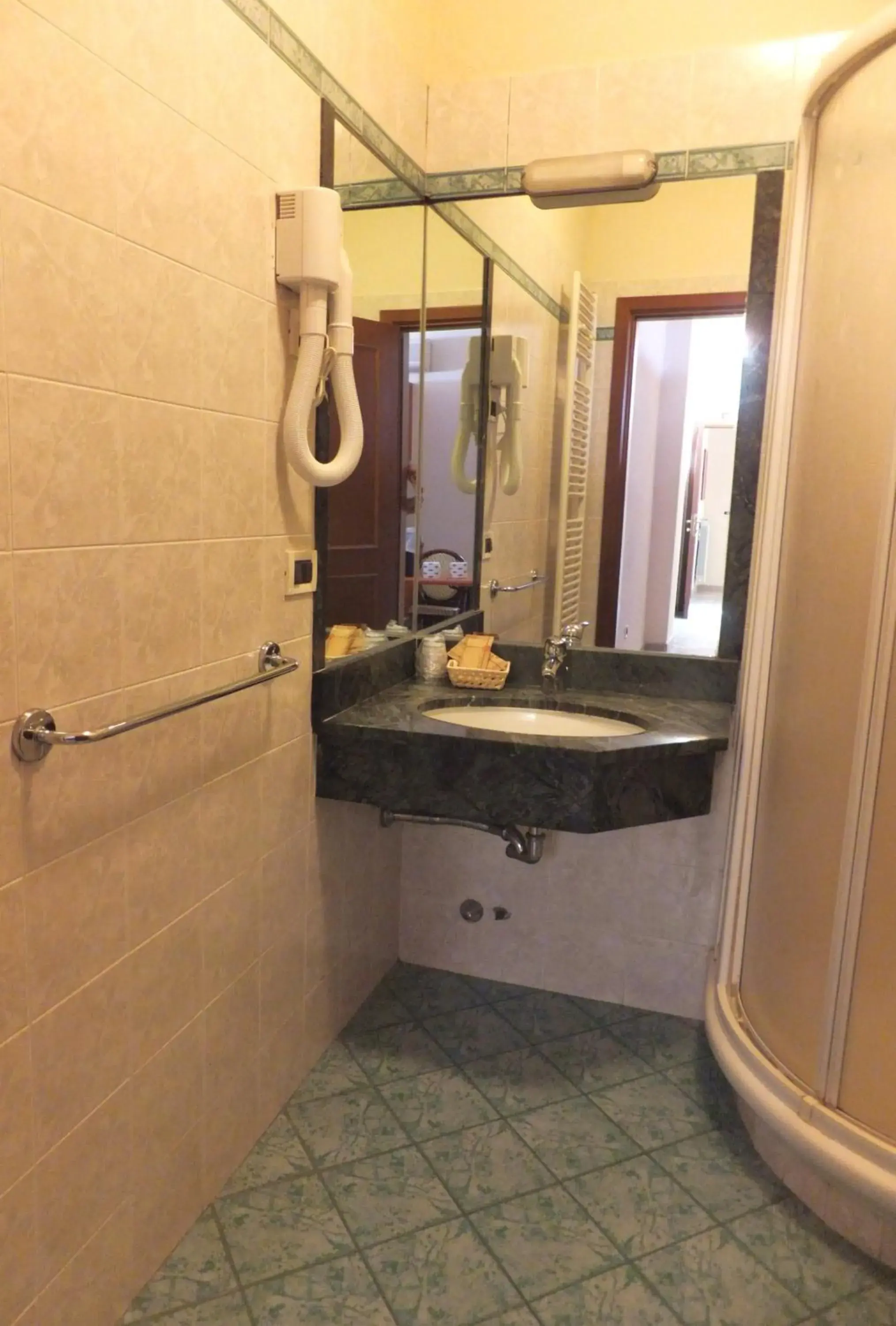 Day, Bathroom in Hotel Bella Riviera Lungomare