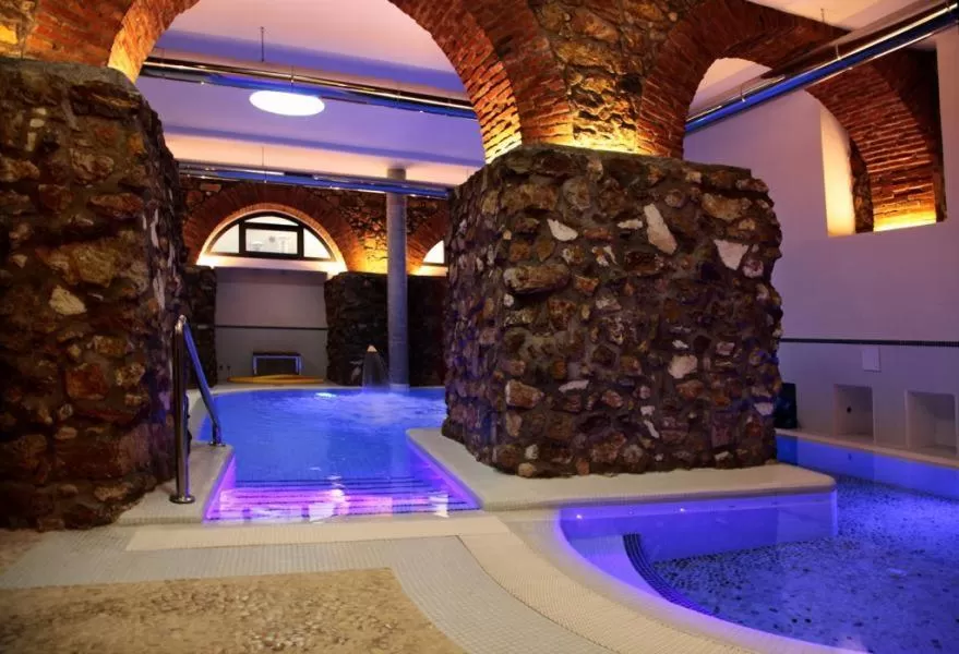 Hot Tub in Hotel La Margherita & SPA
