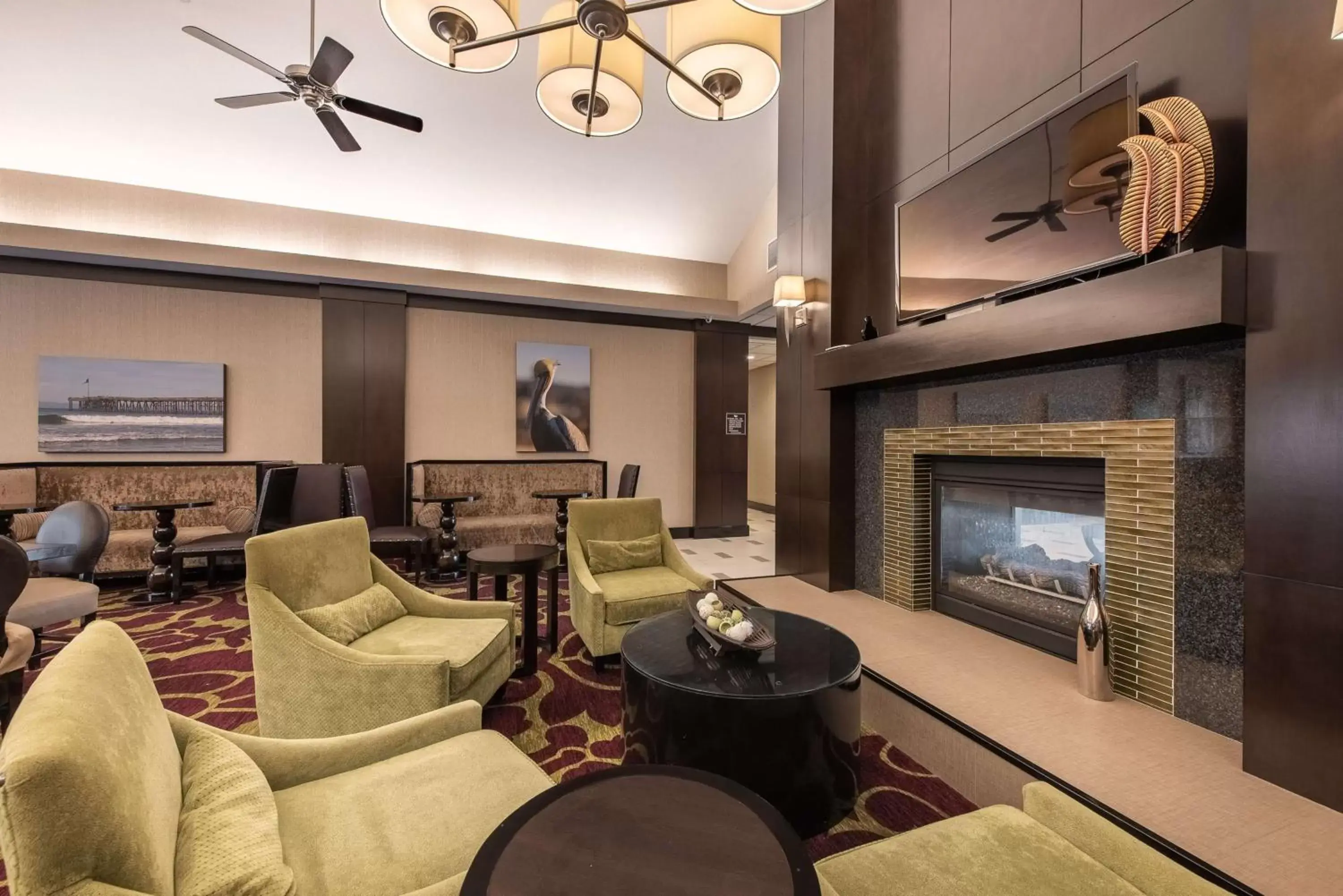 Lobby or reception, Lounge/Bar in Homewood Suites by Hilton Oxnard/Camarillo