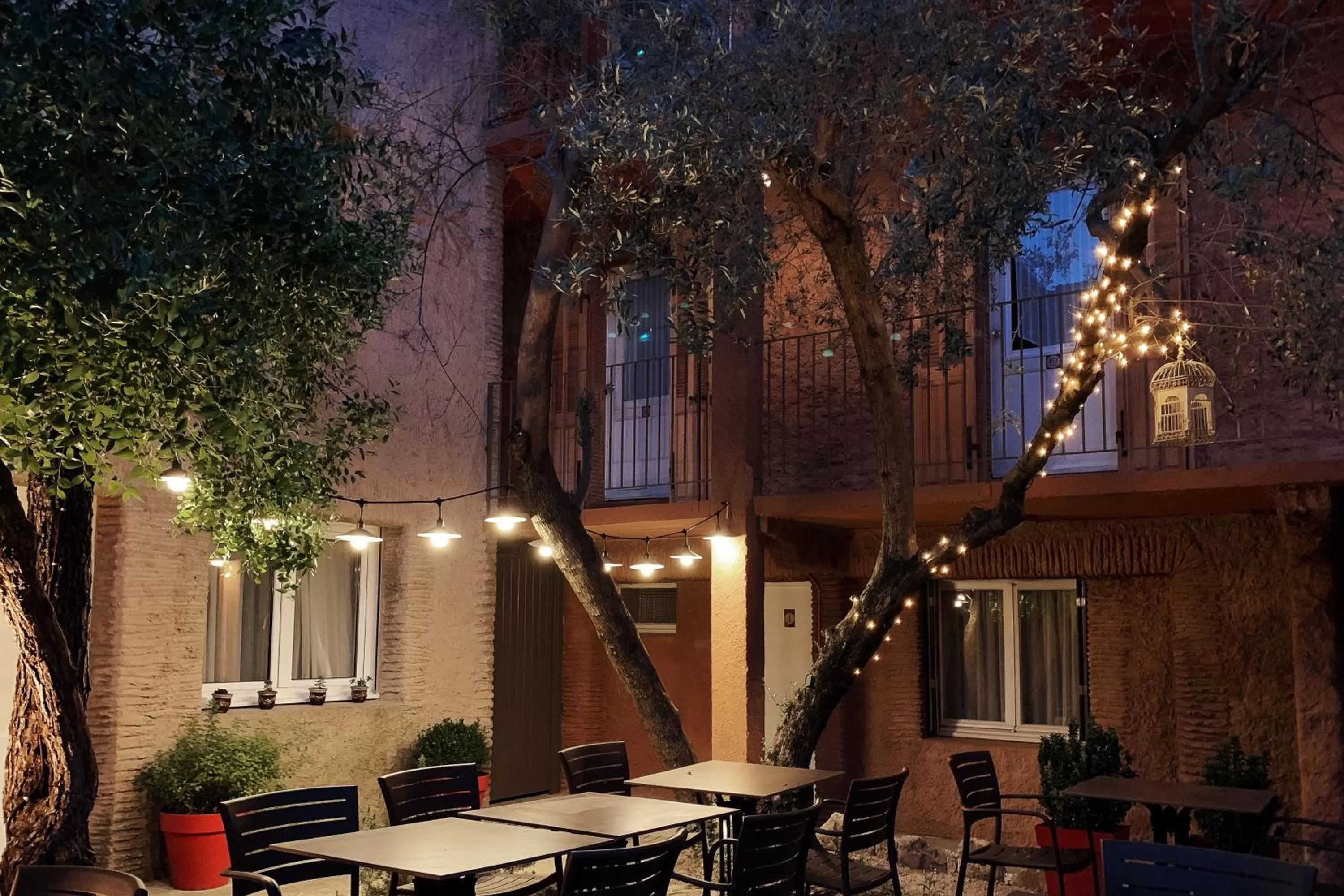 Garden in Hotel Le Magnan