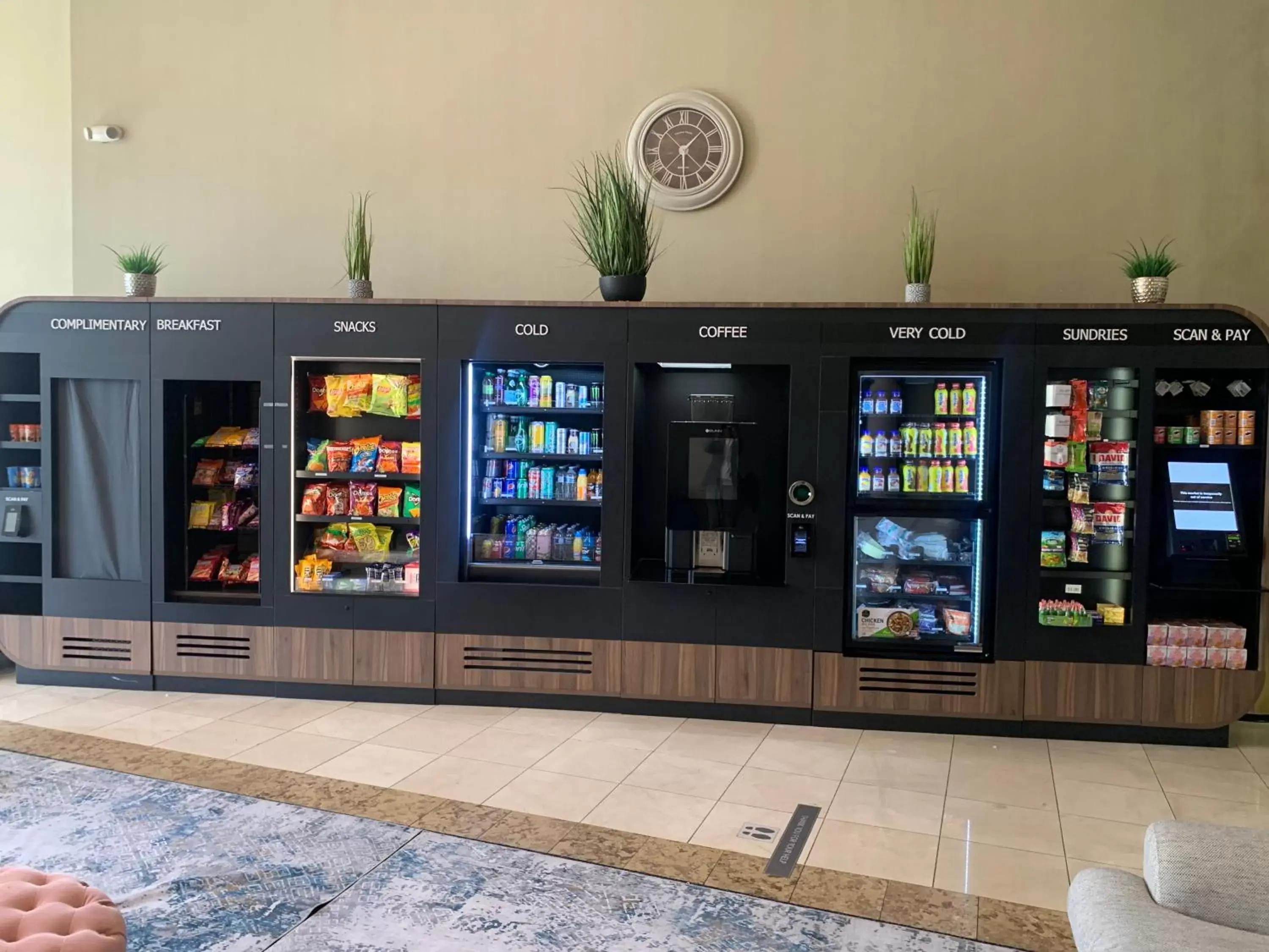 Restaurant/places to eat in Hotel Marguerite South Anaheim - Garden Grove, Trademark Collection by Wyndham Restaurant/places to eat in Hotel Marguerite South Anaheim - Garden Grove, Trademark Collection by Wyndham