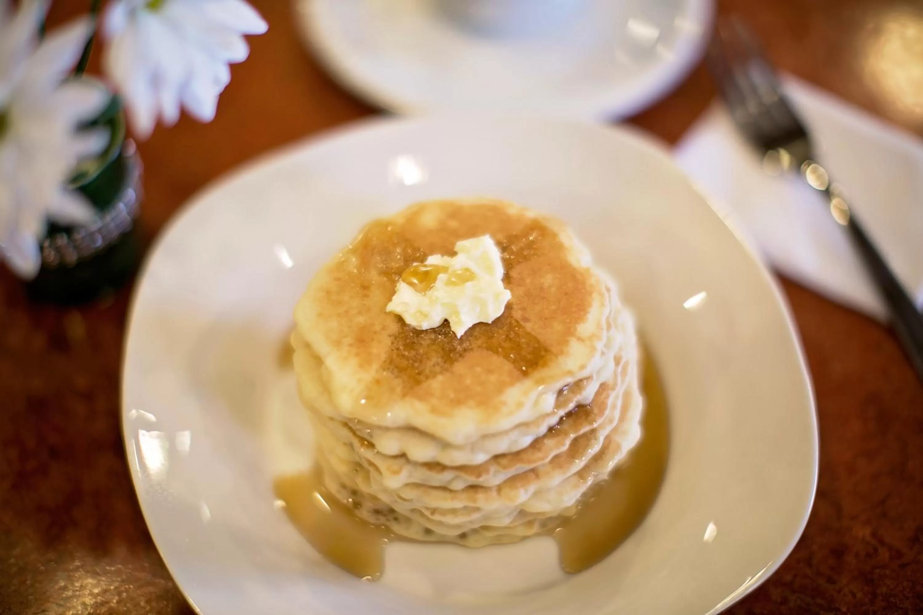 American breakfast in Service Plus Inns & Suites Drayton Valley