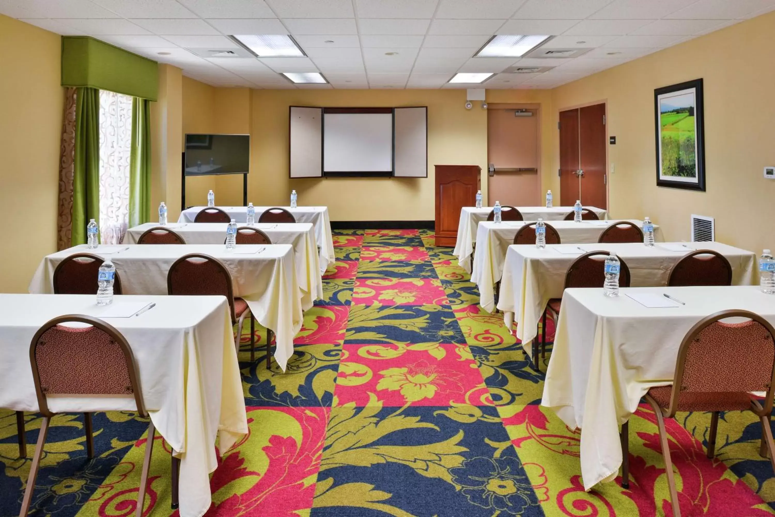 Meeting/conference room in Hampton Inn Waynesboro/Stuarts Draft