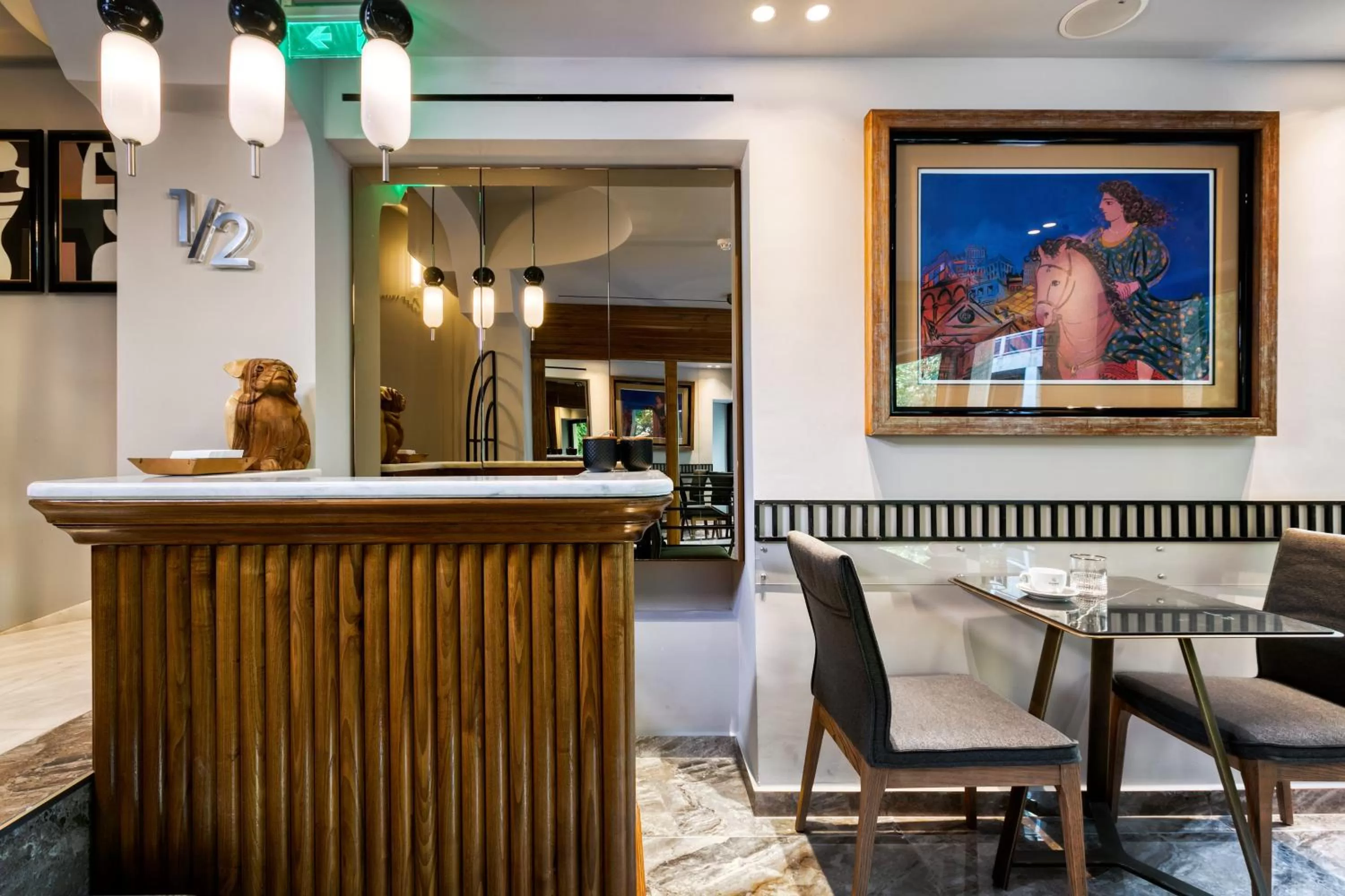 Lobby or reception in Athenian Foss