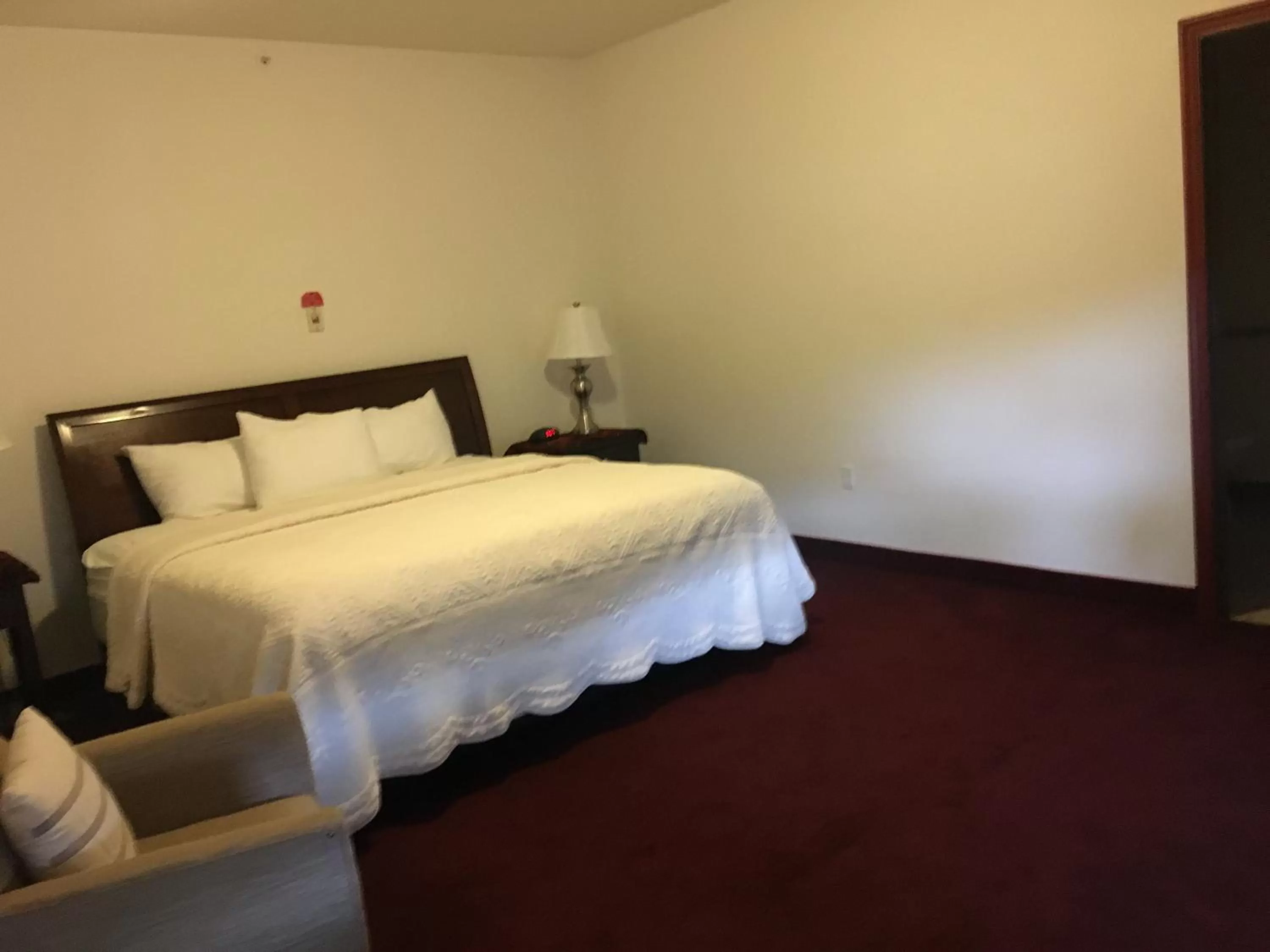 Bed in Greenwood Village Inn & Suites