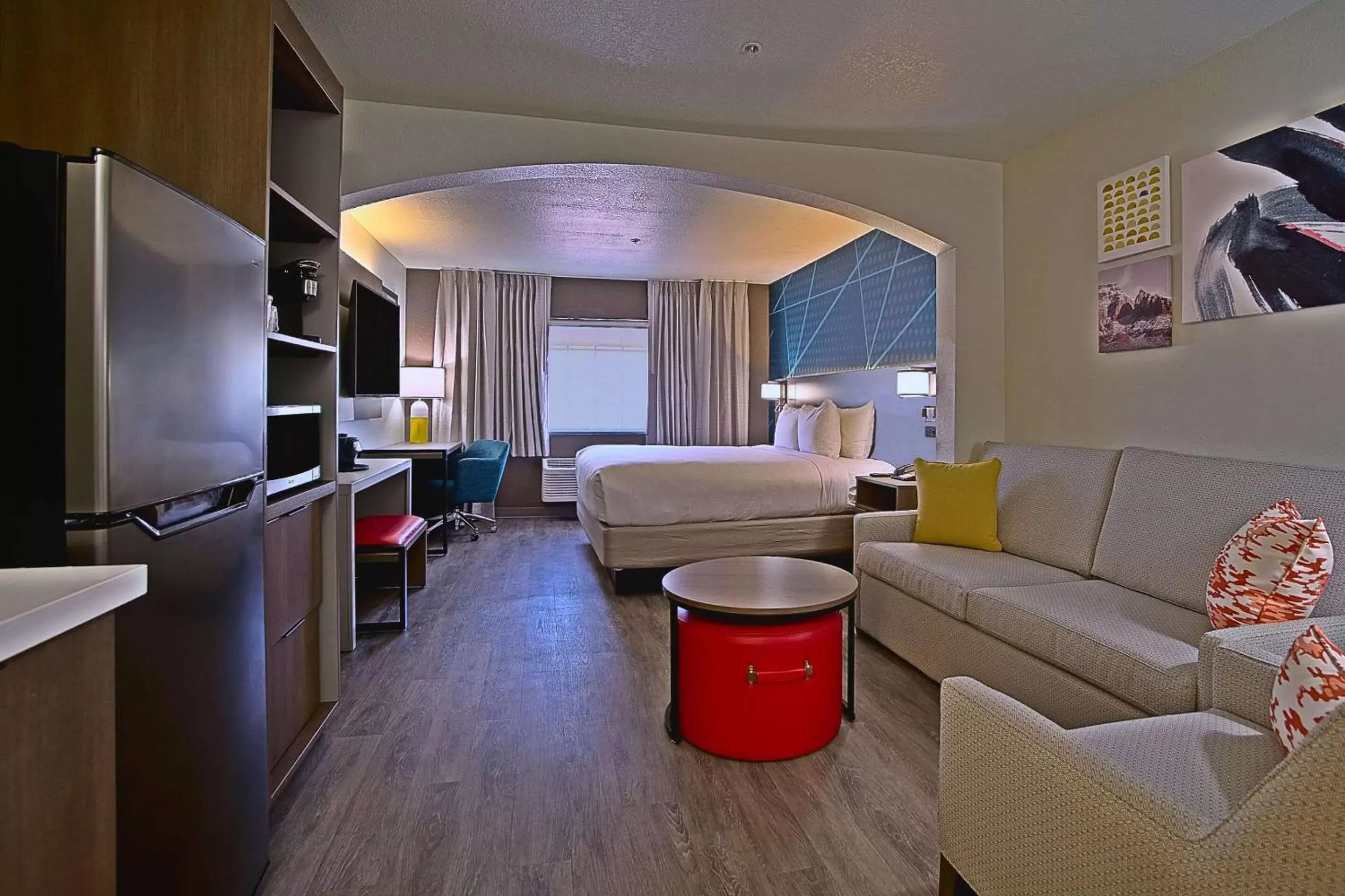 Bedroom, Seating Area in Comfort Inn & Suites Sierra Vista near Ft Huachuca