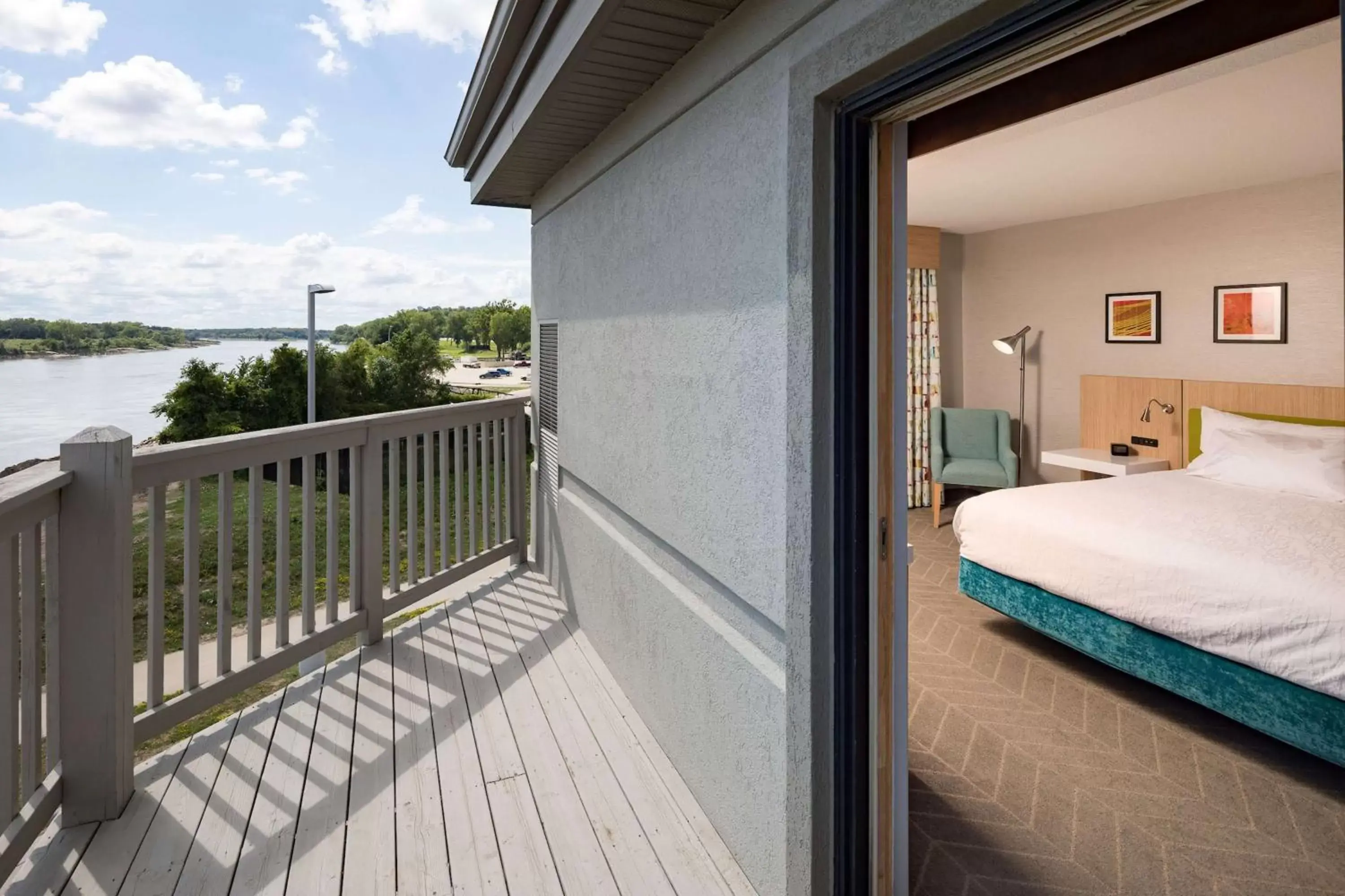 Two Bedroom King Suite with River View in Hilton Garden Inn Sioux City Riverfront