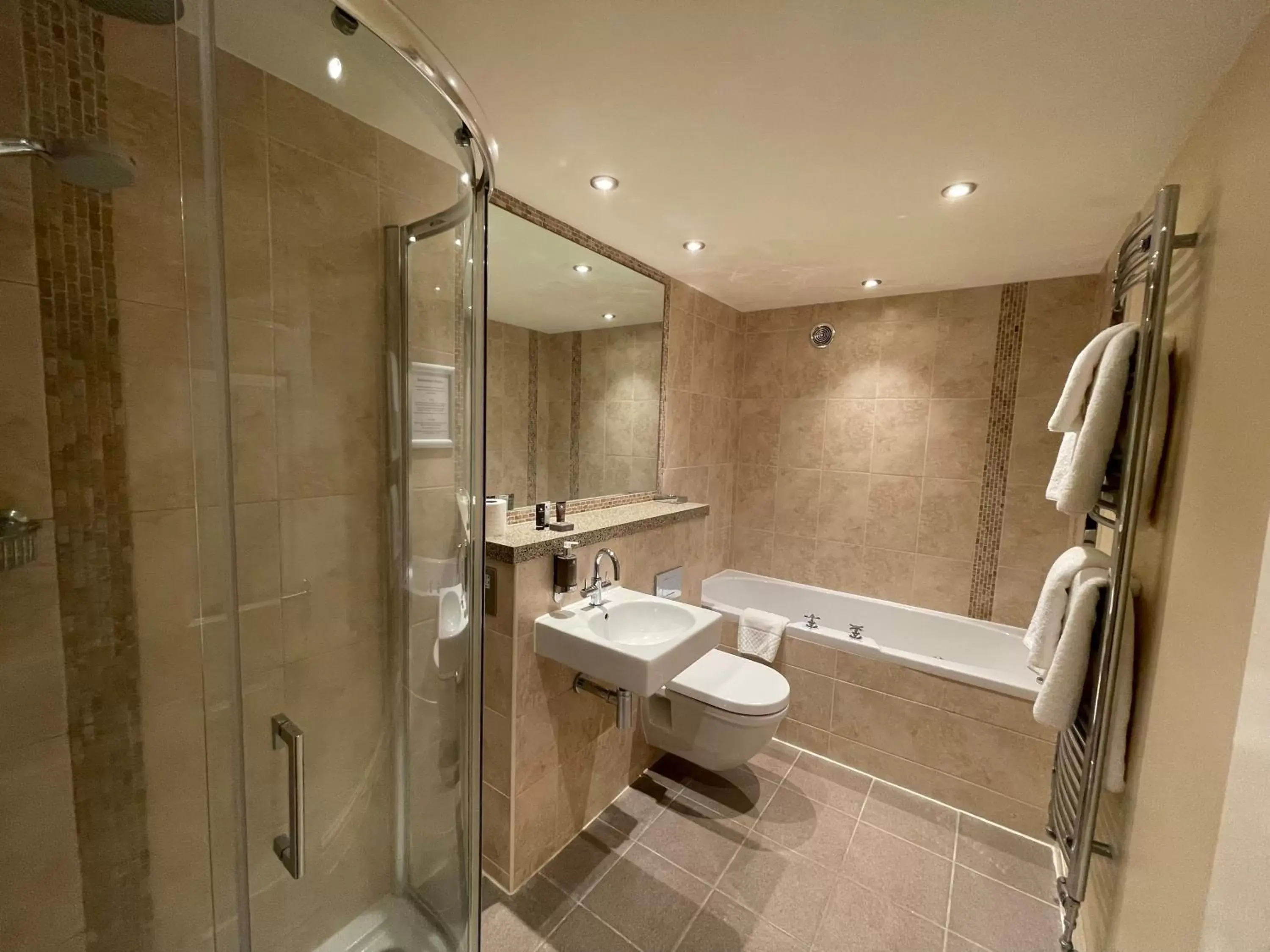 Shower, Bathroom in Park Farm Hotel