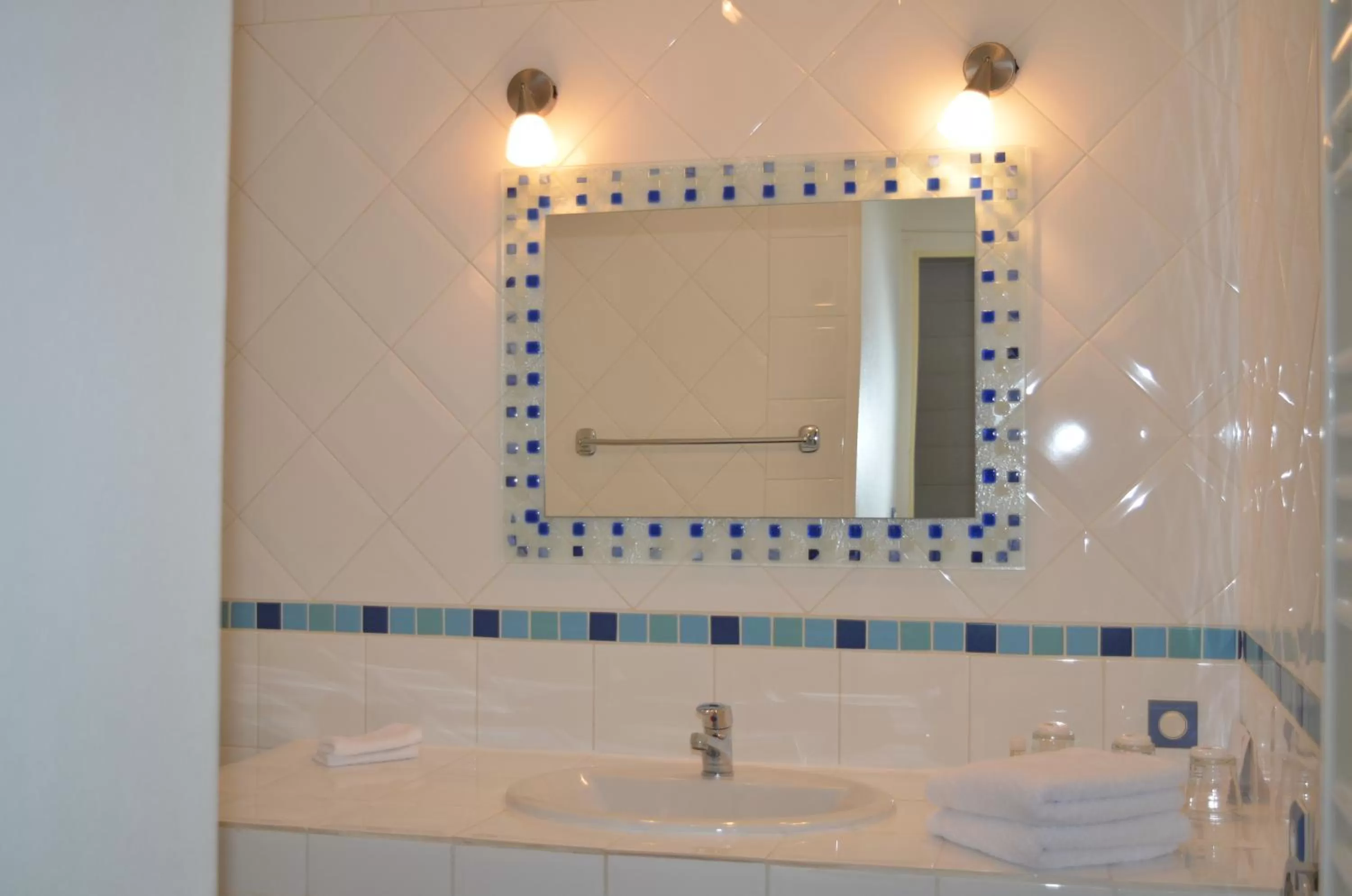 Bathroom in Hotel Le Toeno