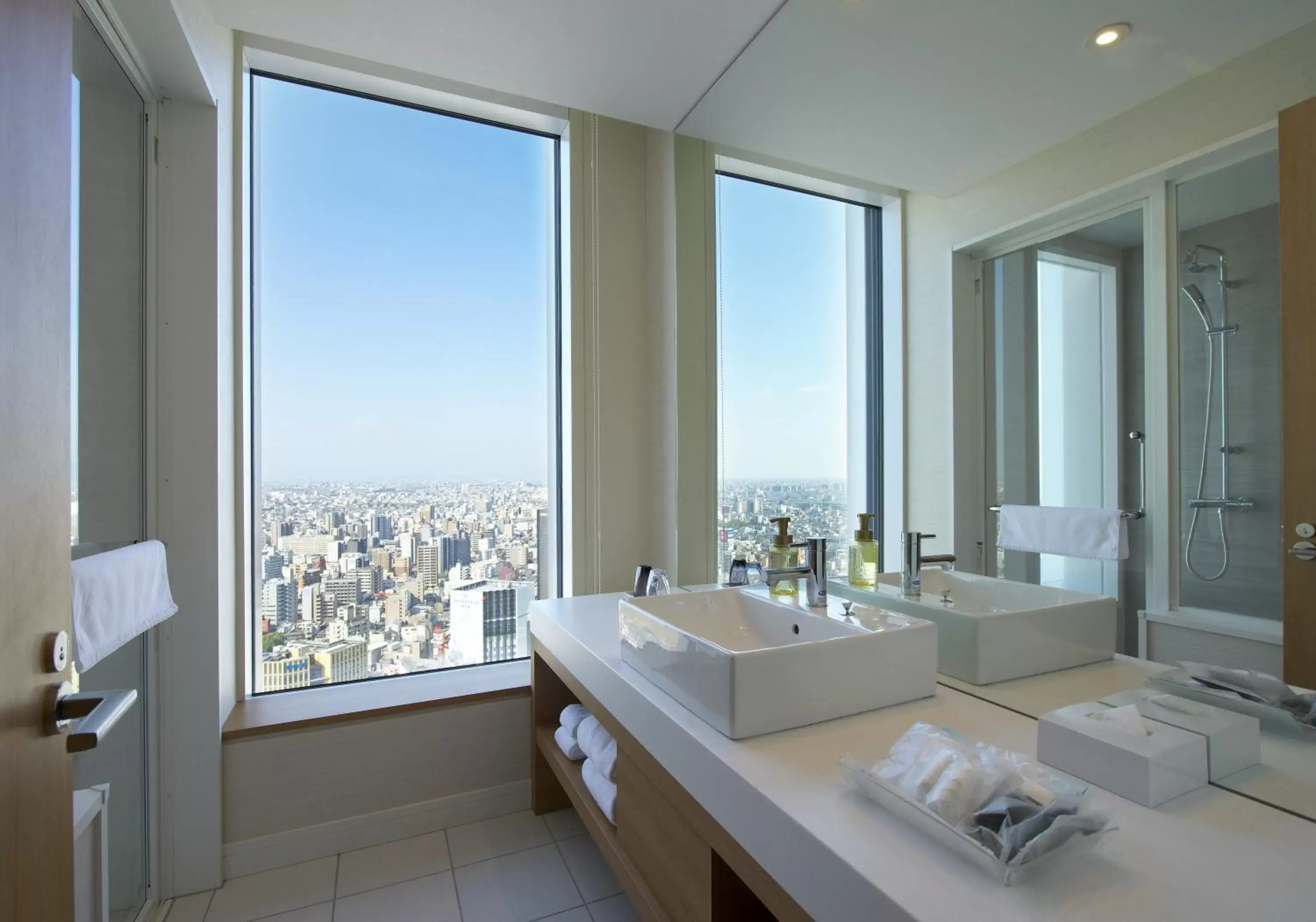 Bathroom in Nagoya JR Gate Tower Hotel
