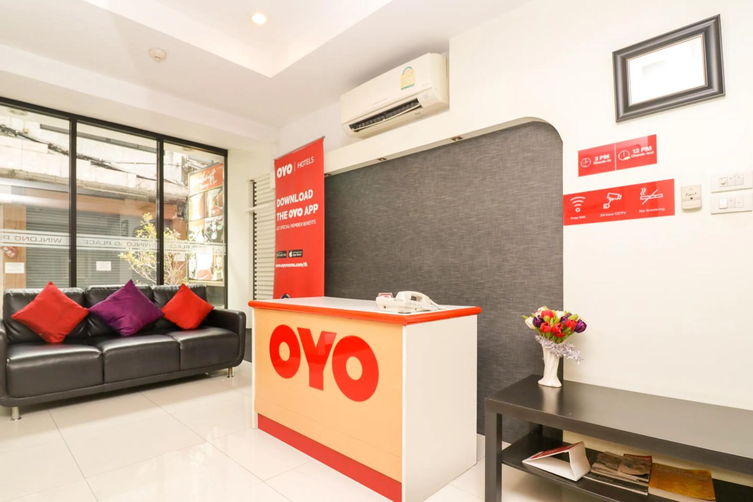 Lobby or reception in OYO 225 Premier Place Bangkok
