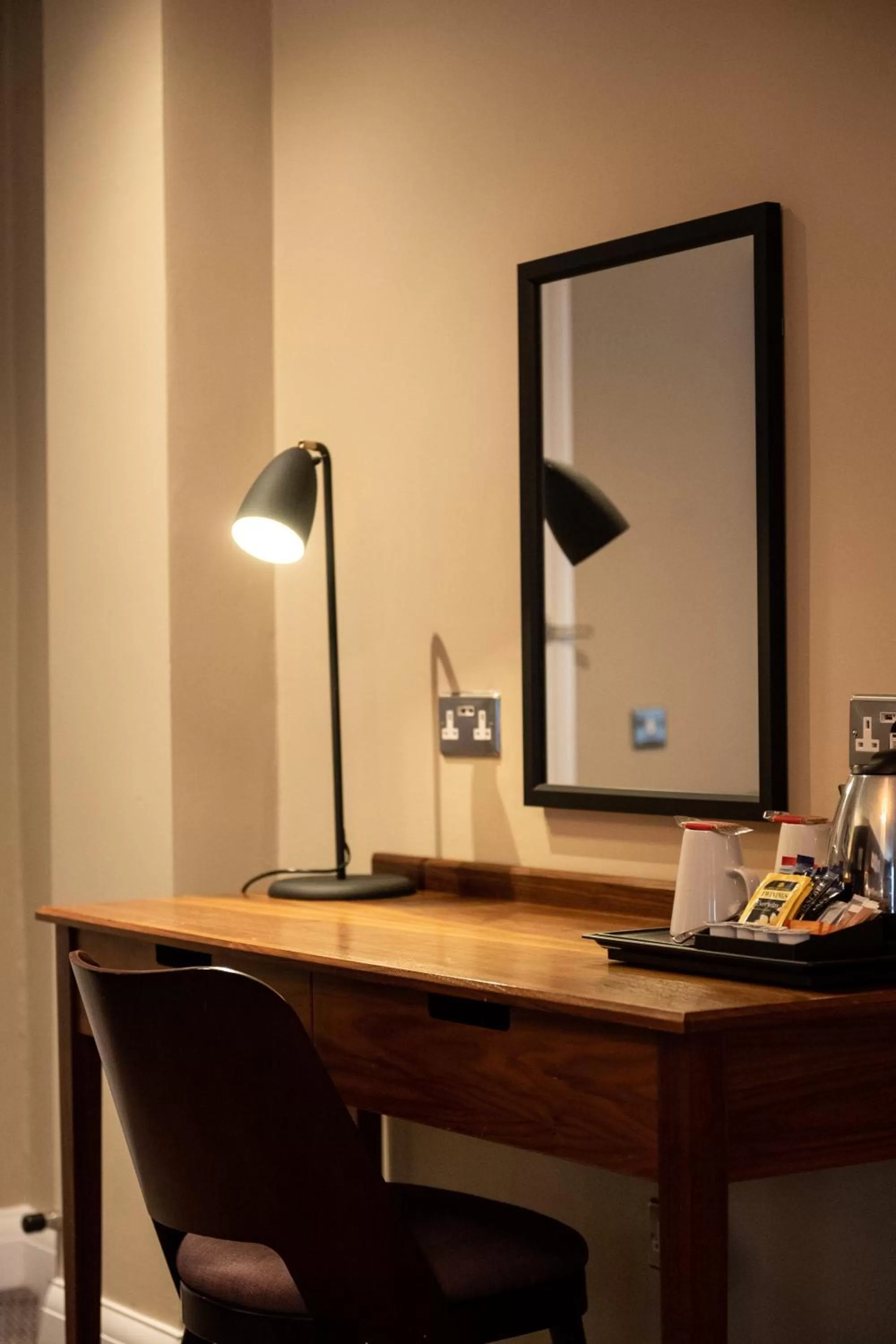 Seating area, TV/Entertainment Center in Miller & Carter Brighton by Innkeeper's Collection