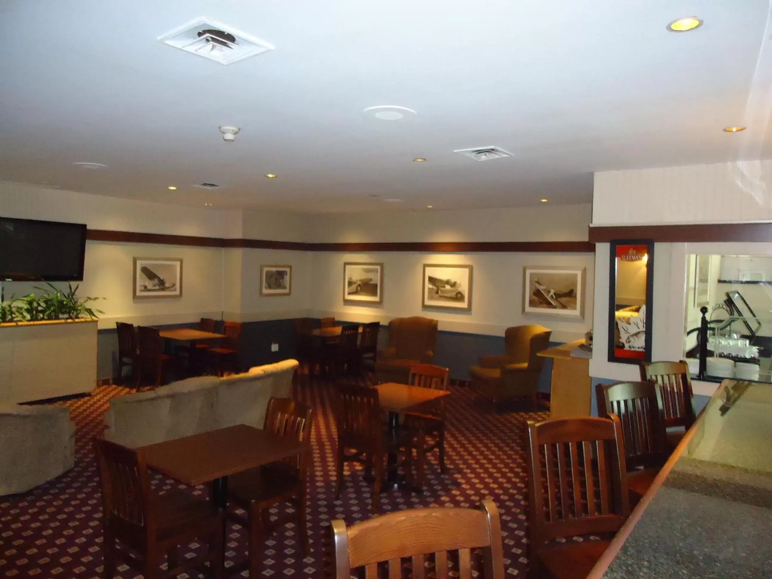 Restaurant/places to eat in Ramada by Wyndham Trenton Restaurant/places to eat in Ramada by Wyndham Trenton