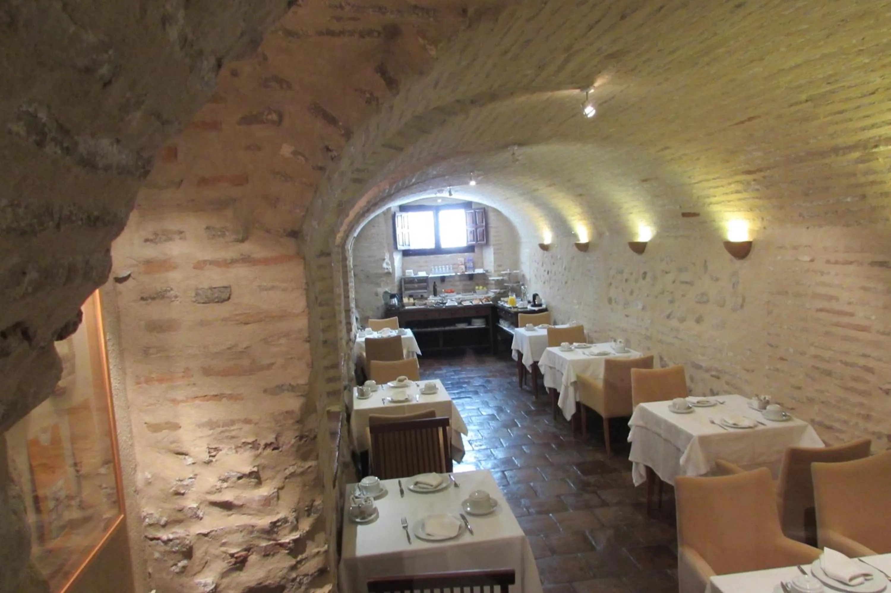 On-site shops in Hotel Casa Morisca