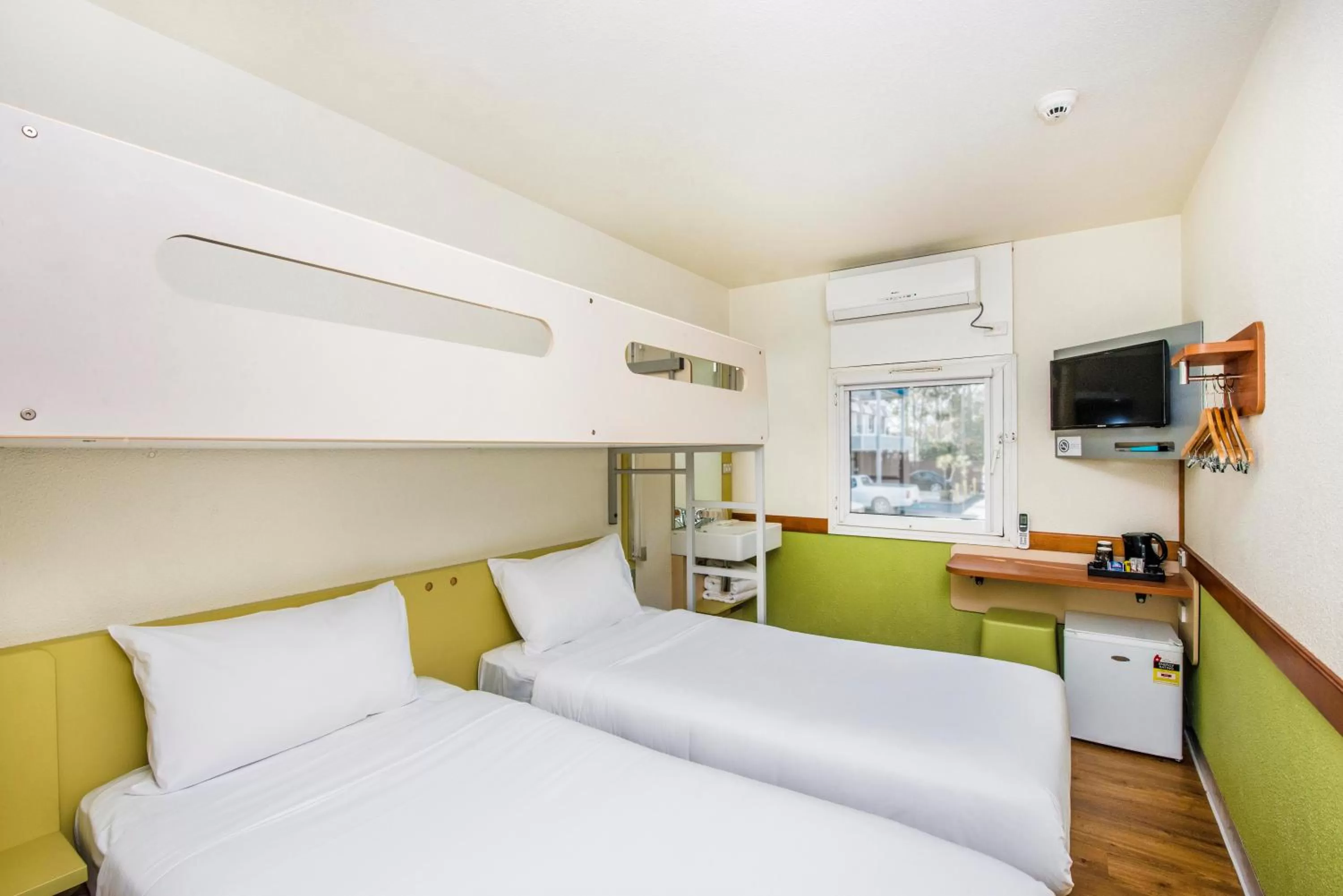 Bedroom, Bed in ibis Budget - Newcastle