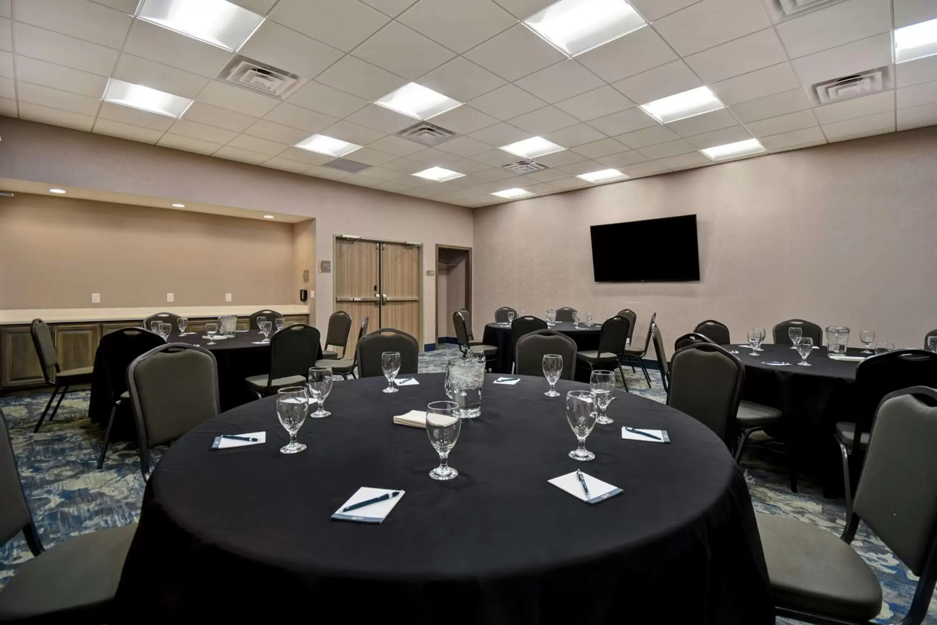Meeting/conference room in Homewood Suites By Hilton Orange New Haven
