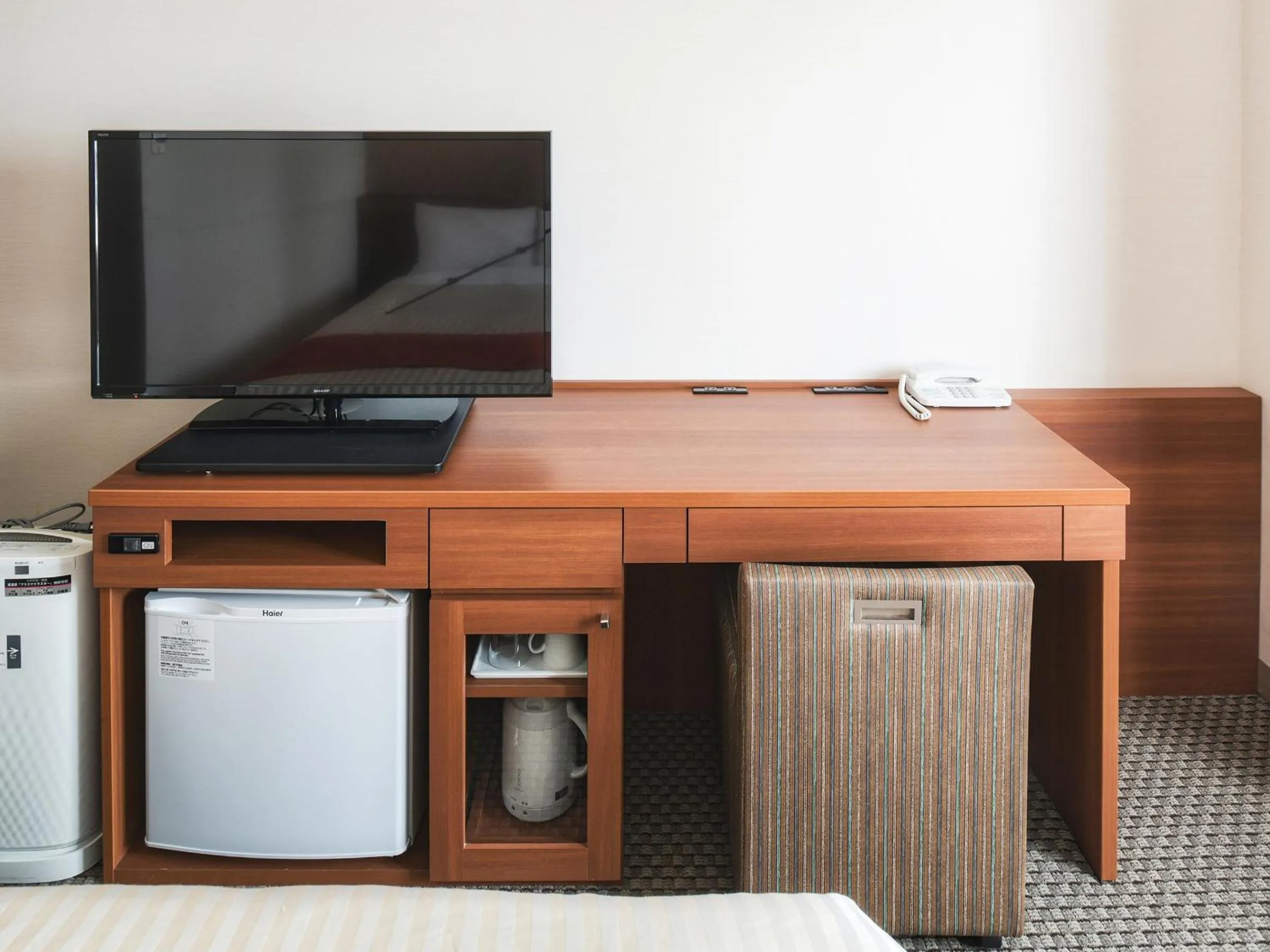 TV and multimedia in Vessel Inn Yachiyo Katsudai Station