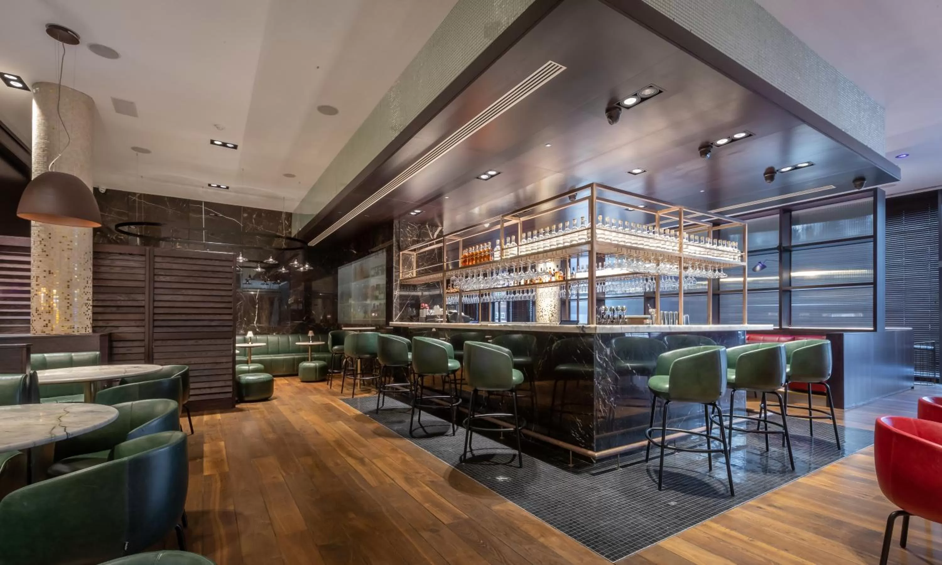 Lounge or bar in Radisson Blu Royal Hotel Dublin