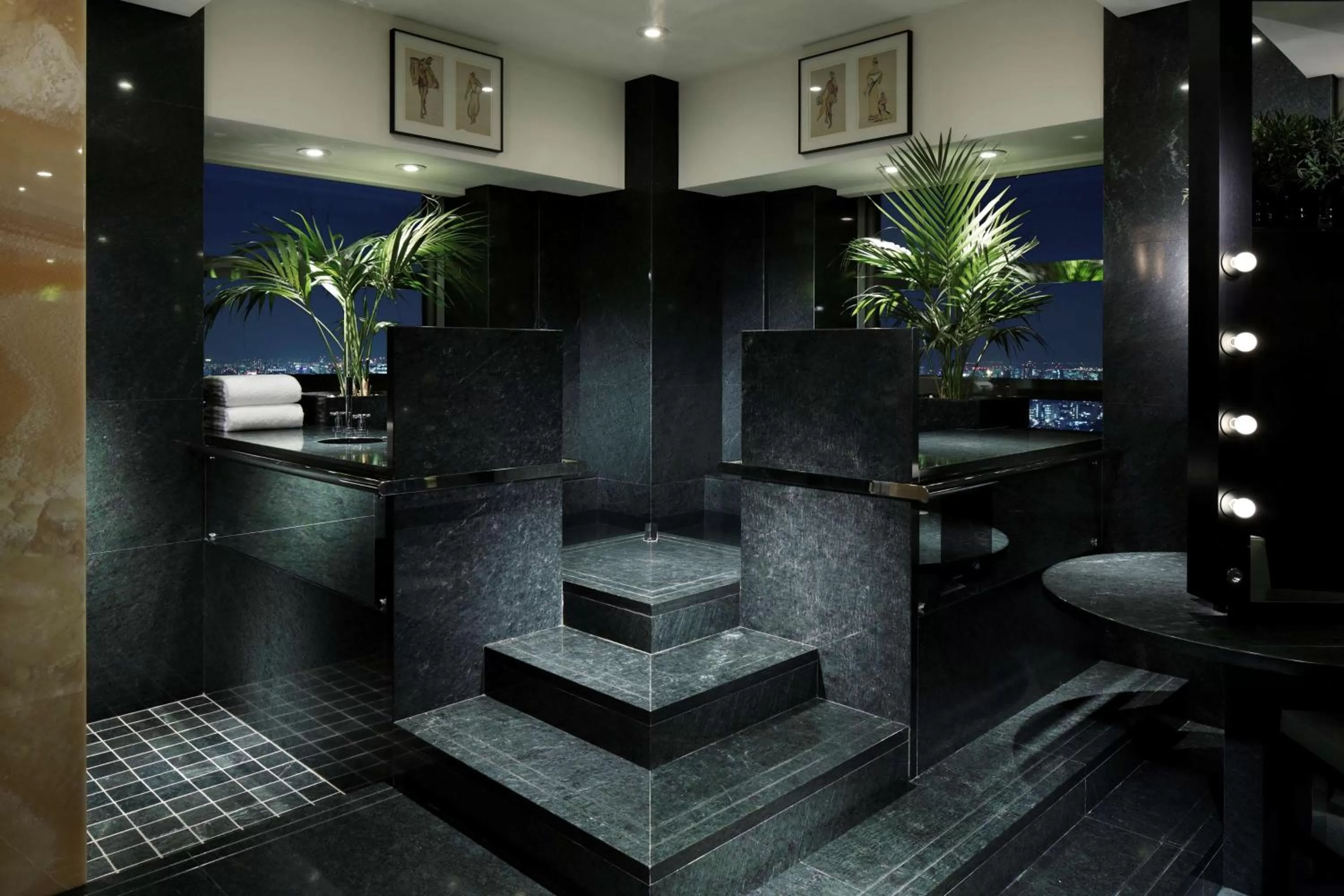 Photo of the whole room in Park Hyatt Tokyo