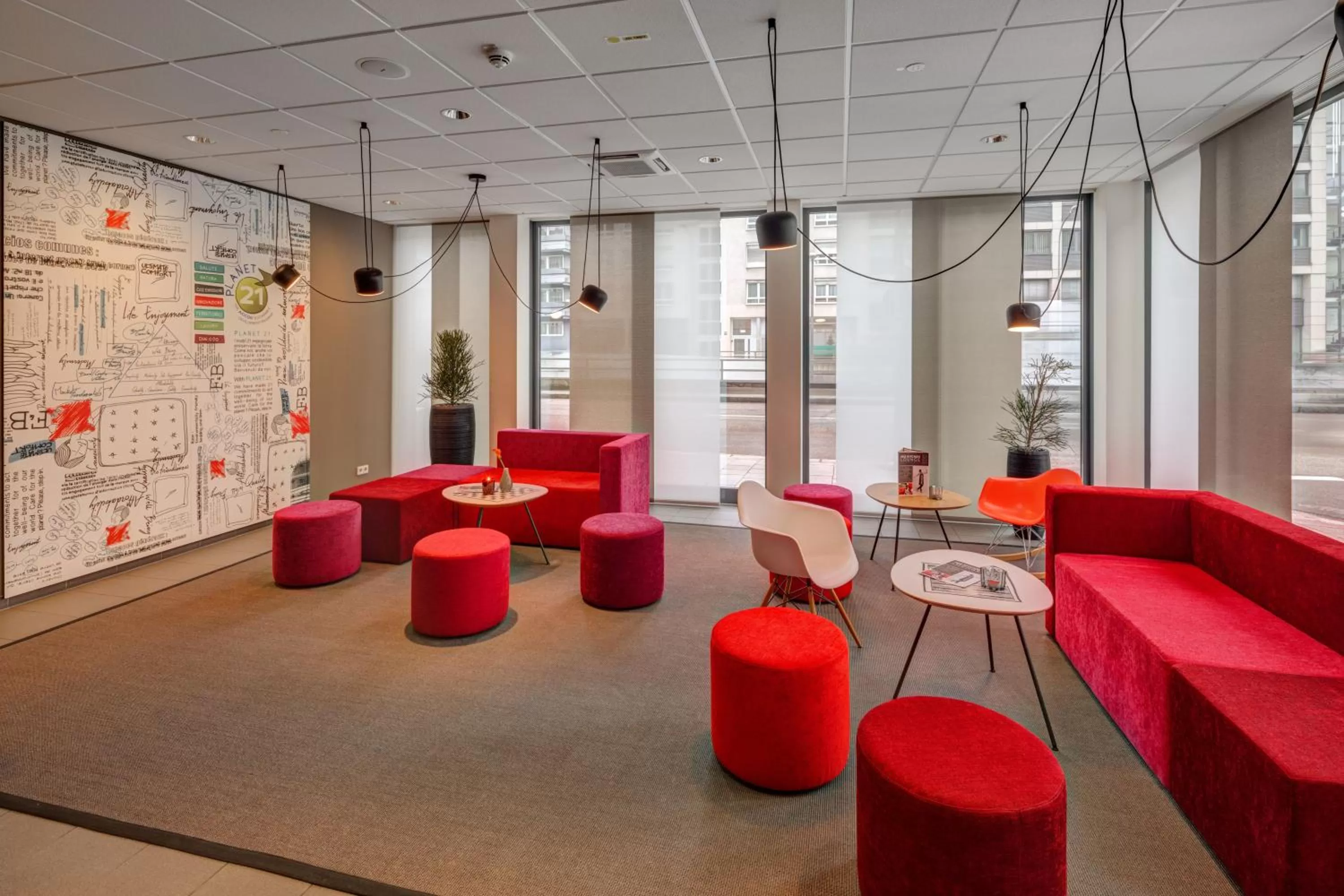 Communal lounge/ TV room in ibis München City Süd