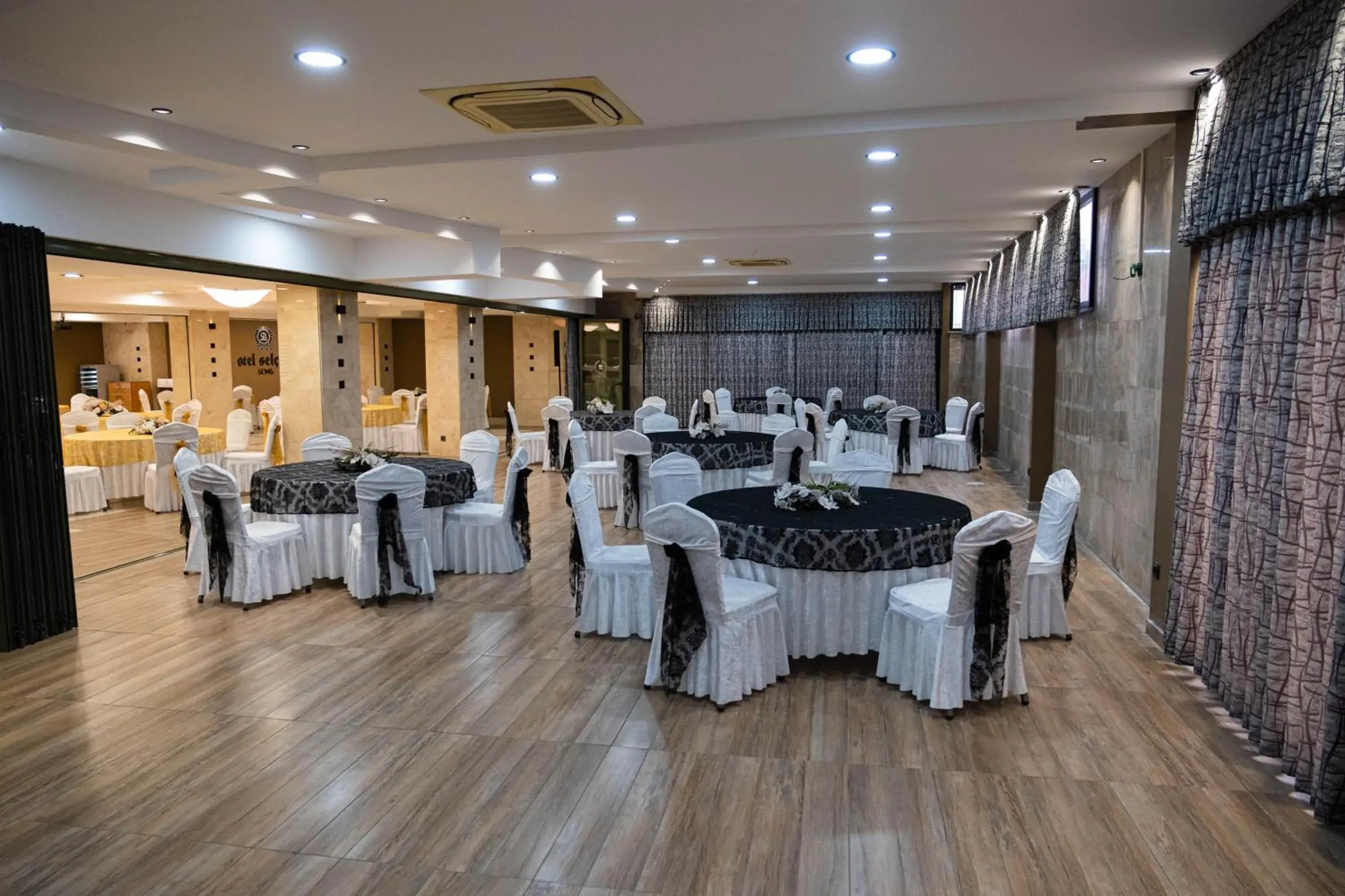 Banquet/Function facilities, Banquet Facilities in Selcuk Hotel Sems-i Tebrizi