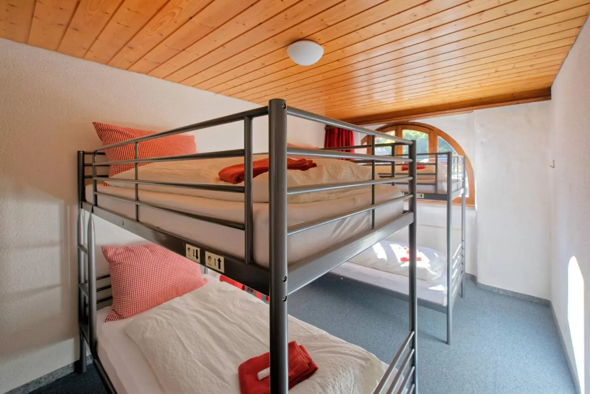 Photo of the whole room, Bunk Bed in Hôtel Terminus