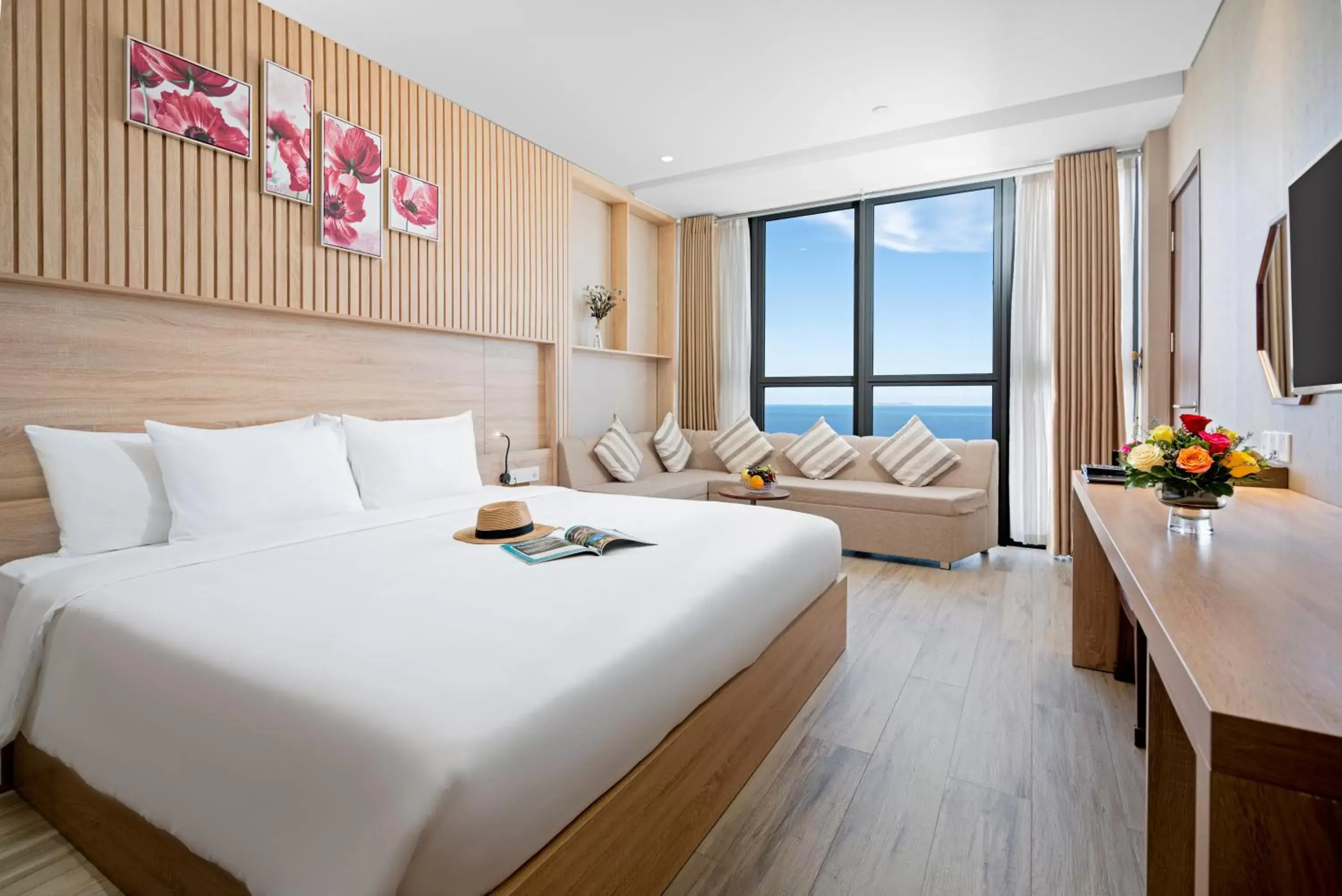 Bed in Emerald Bay Hotel & Spa Nha Trang Bed in Emerald Bay Hotel & Spa Nha Trang