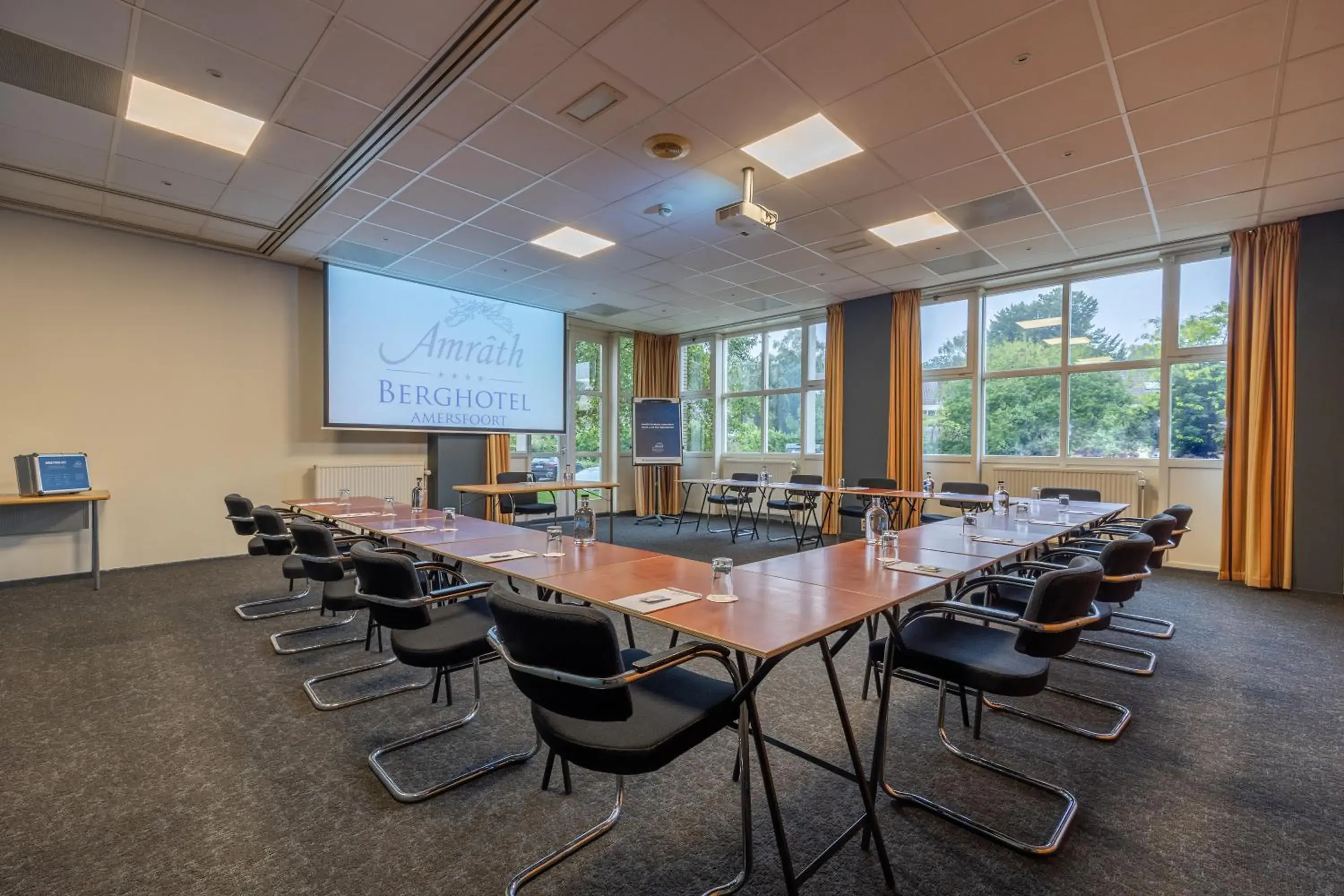 Meeting/conference room in Amrâth Berghotel Amersfoort, BW Signature Collection