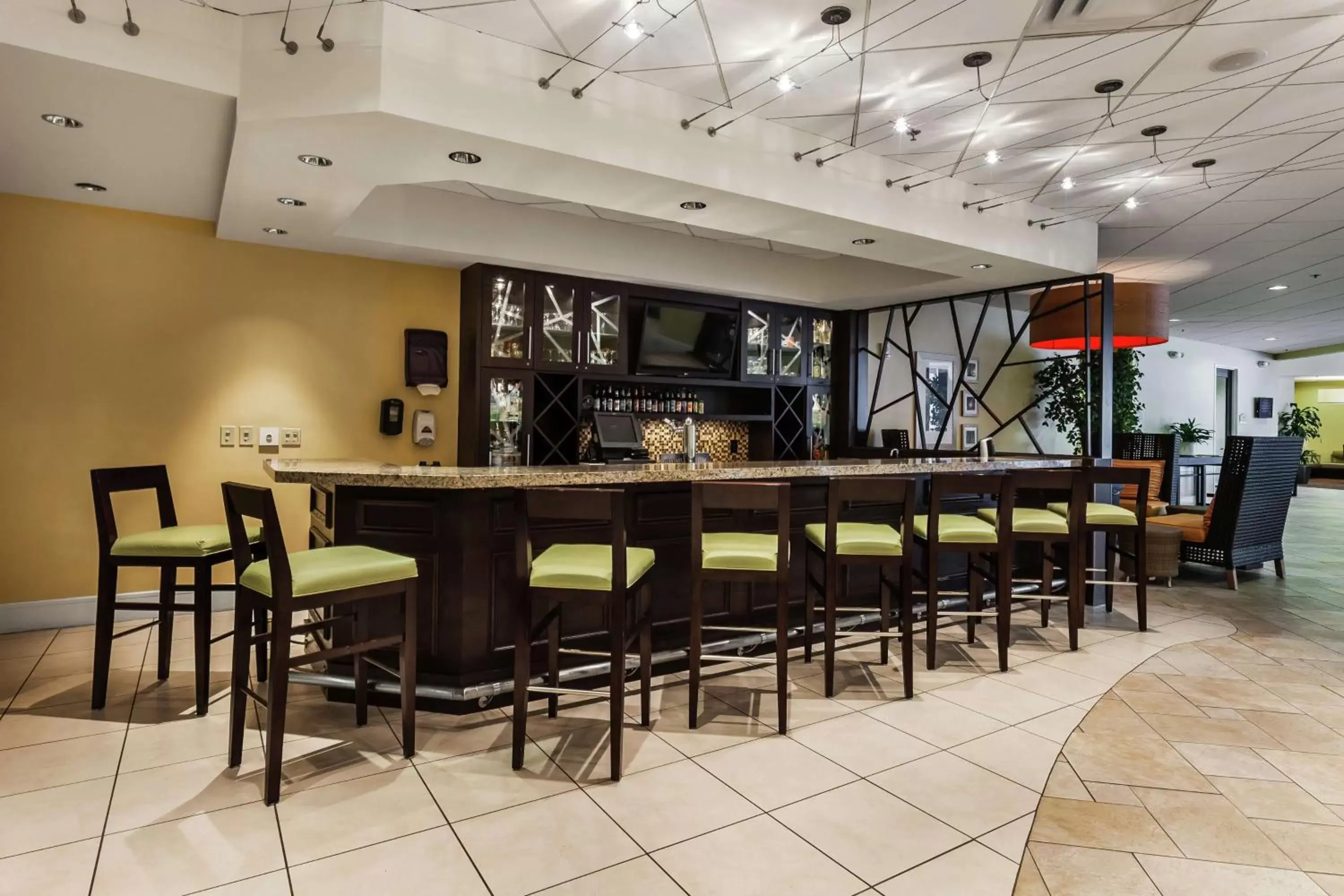 Lounge or bar, Lounge/Bar in Hilton Garden Inn Phoenix Midtown