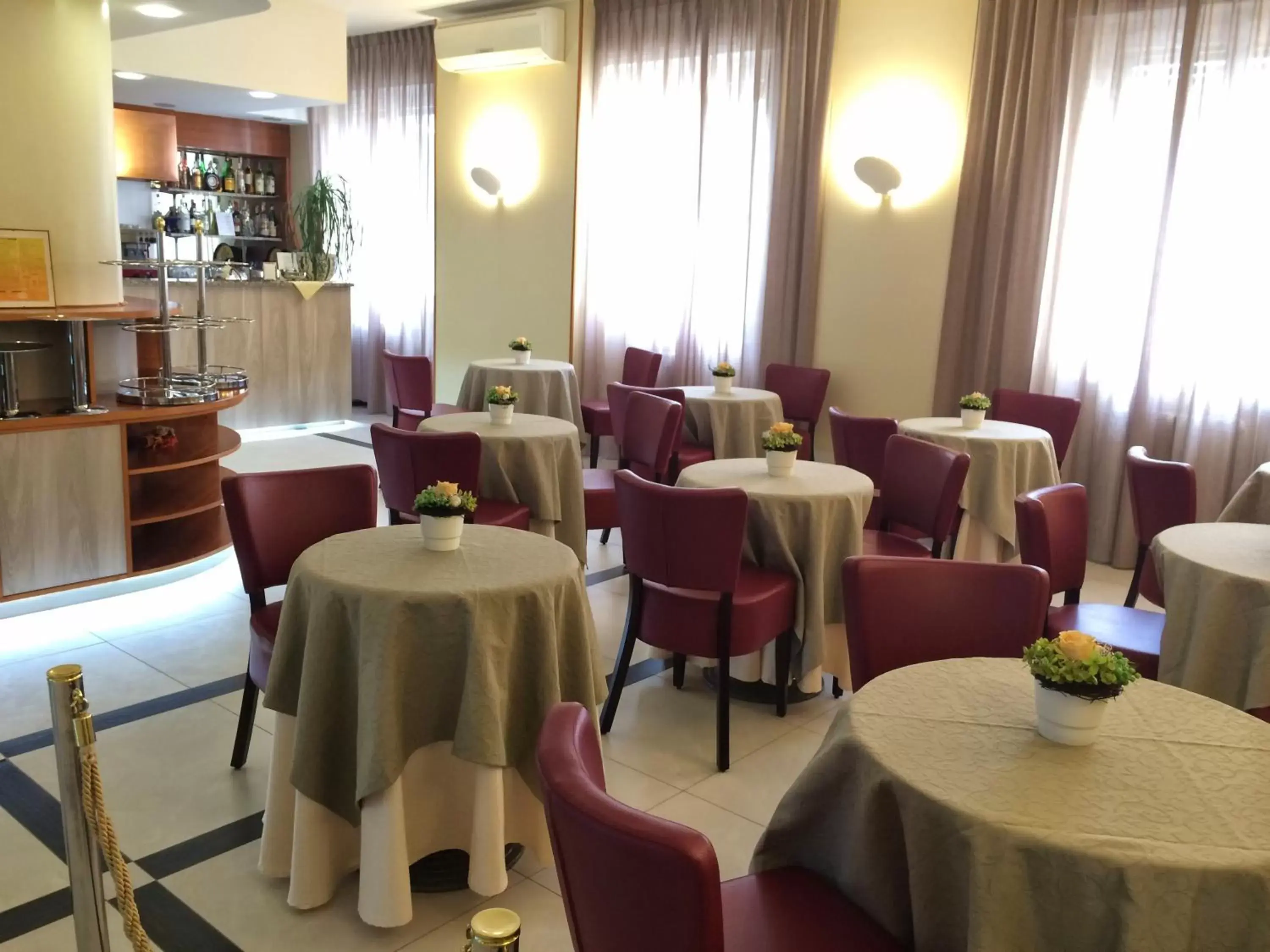 Lounge or bar, Restaurant/Places to Eat in Hotel Arcobaleno