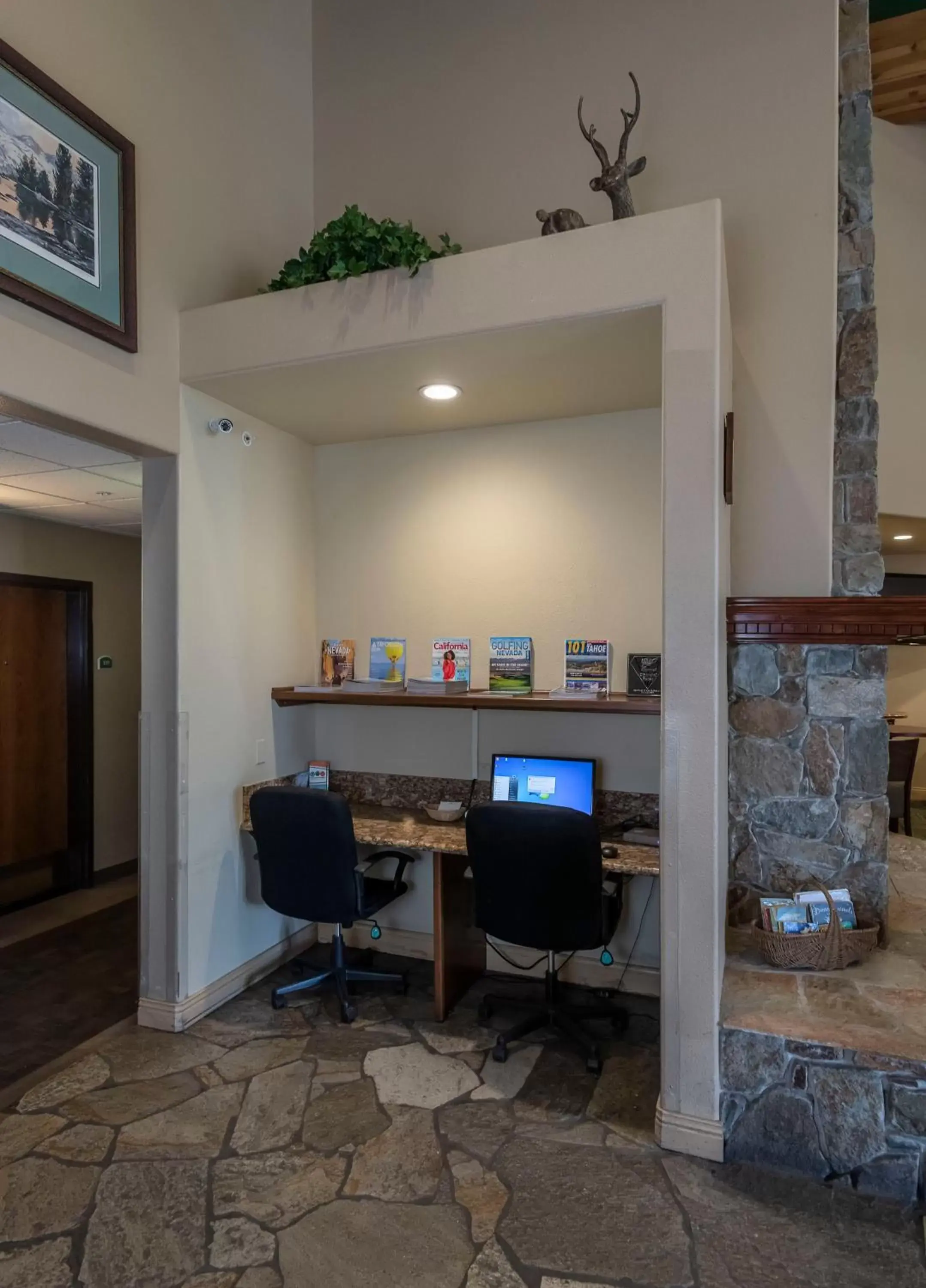 Business facilities in Truckee Donner Lodge