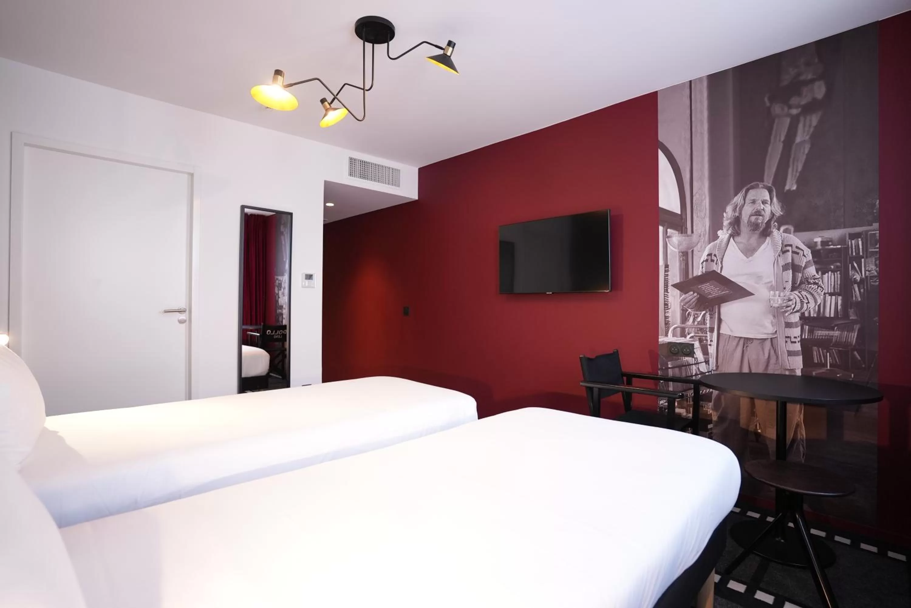 Bedroom, Bed in ibis Styles Lens Centre Gare