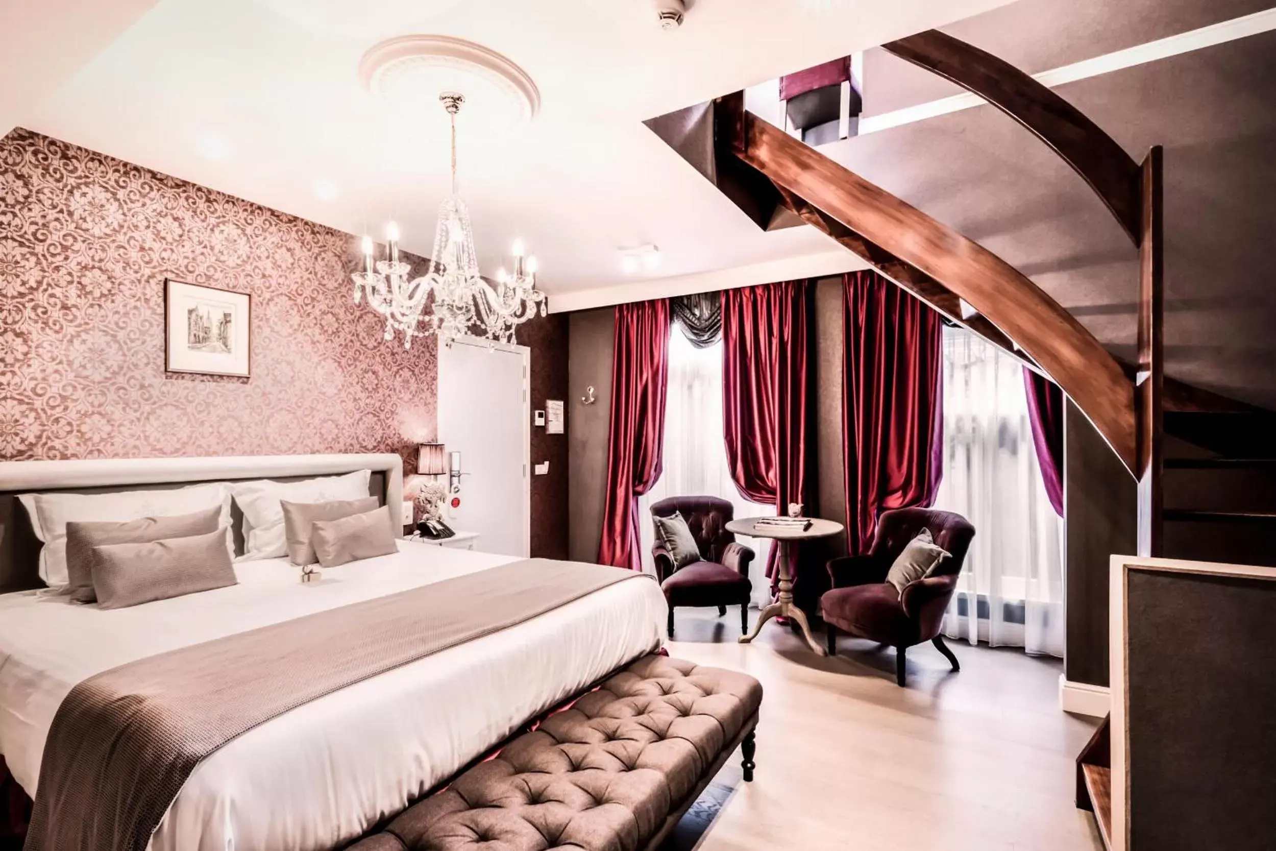 Boutique Hotel De Castillion - Small elegant family hotel