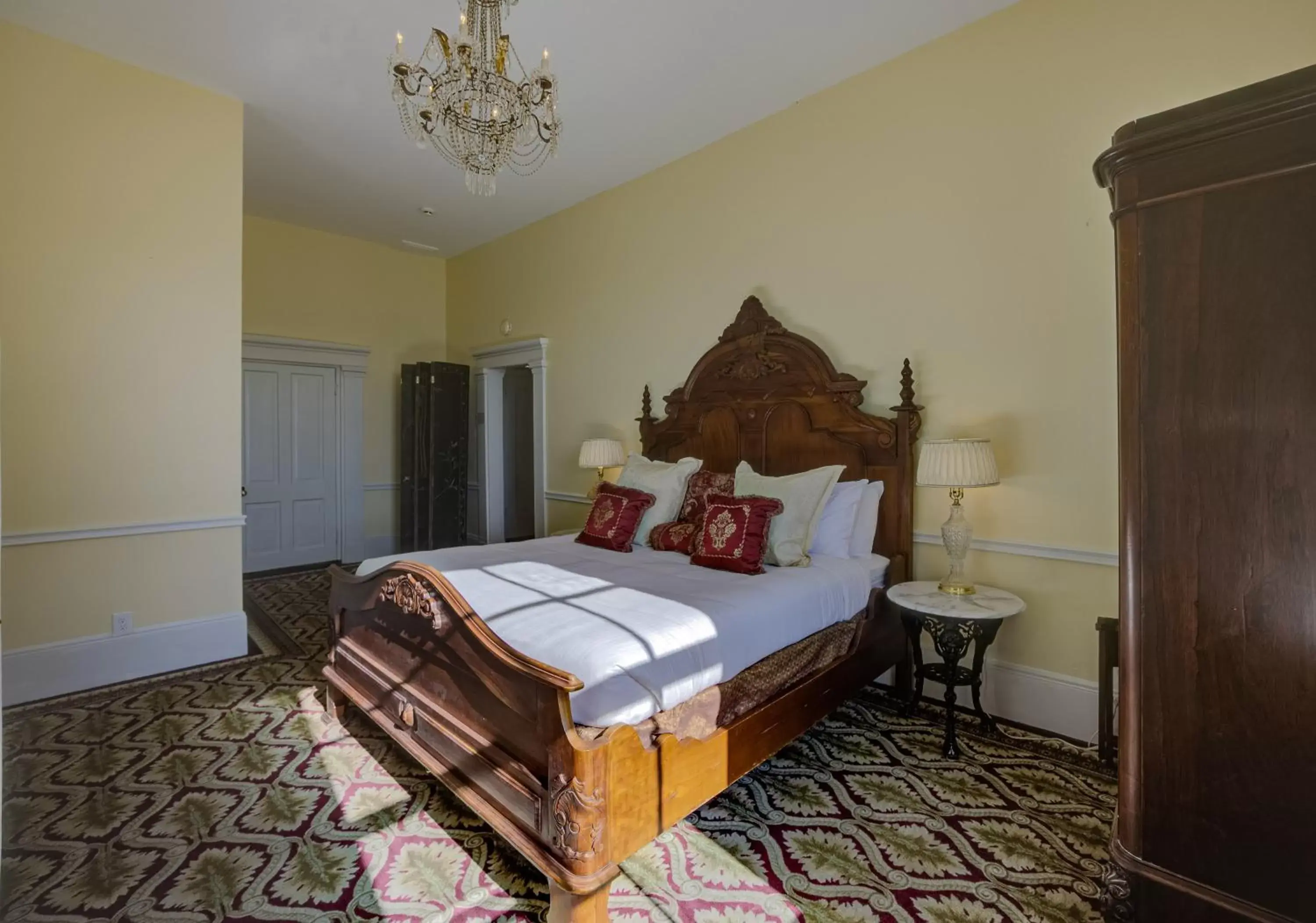 Bed in The Inn at Cedar Grove