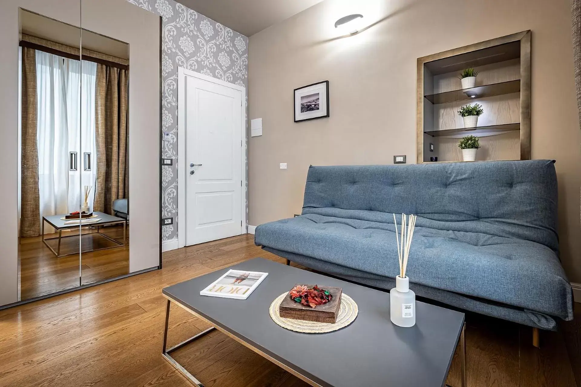 Bedroom, Seating Area in Martelli 6 Suite & Apartments