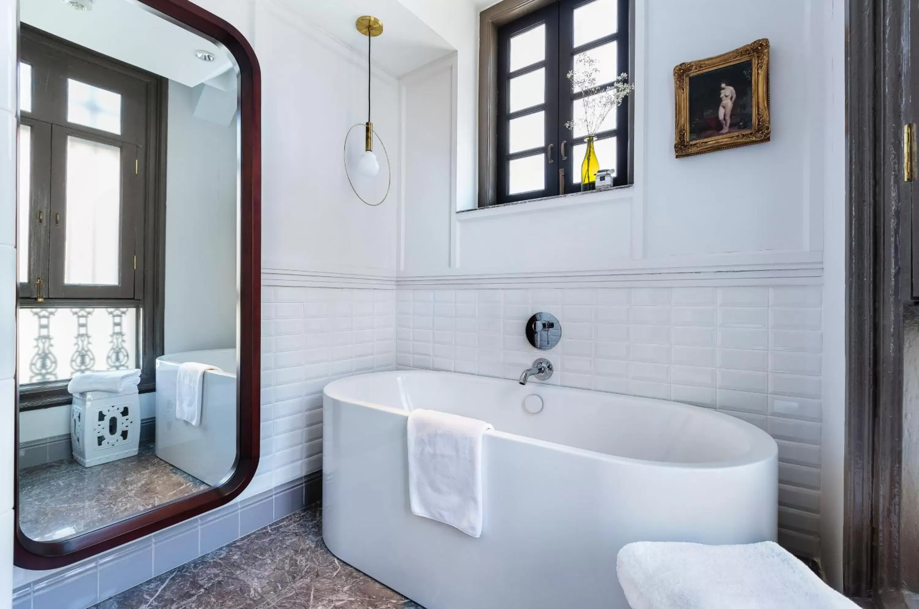Bathroom in Ann Siang House by The Unlimited Collection