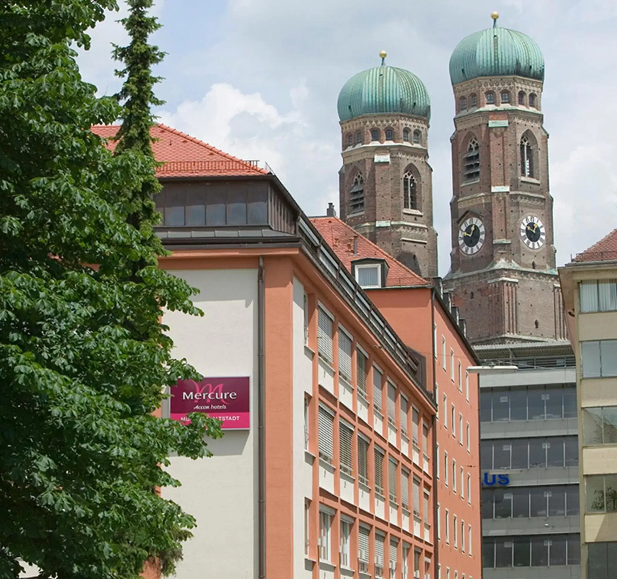 Facade/entrance, Property Building in Mercure Hotel München Altstadt