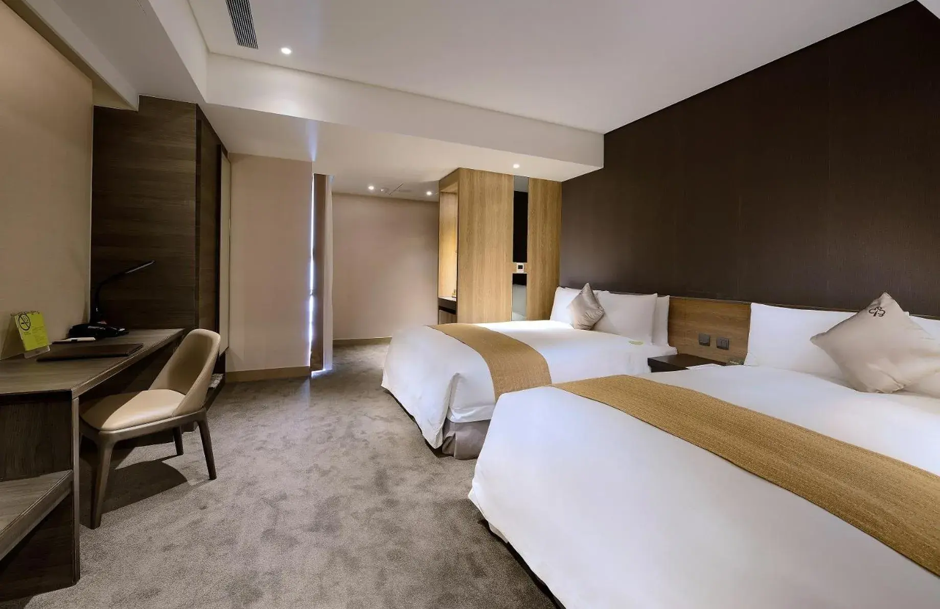 Bed in Park City Hotel - Hualien Vacation