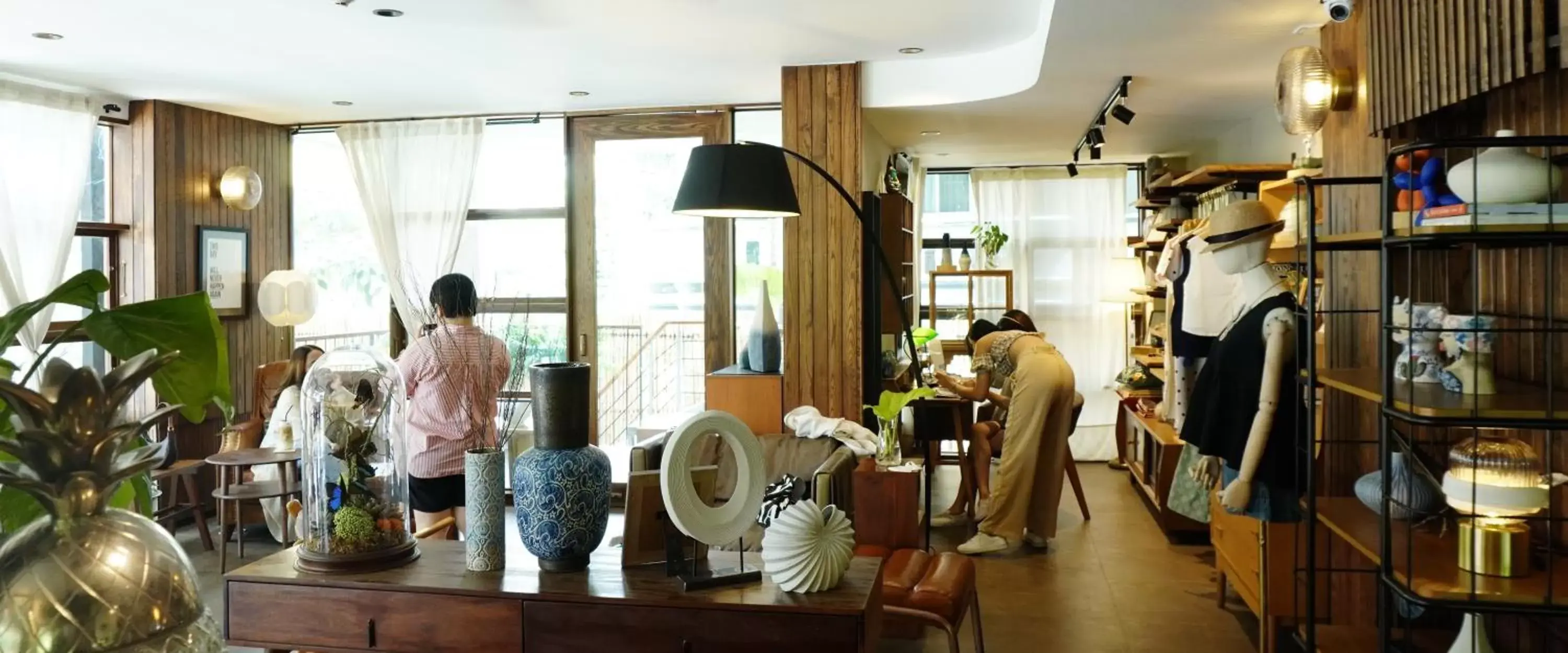 Lounge or bar in karaarom hotel Lounge or bar in karaarom hotel