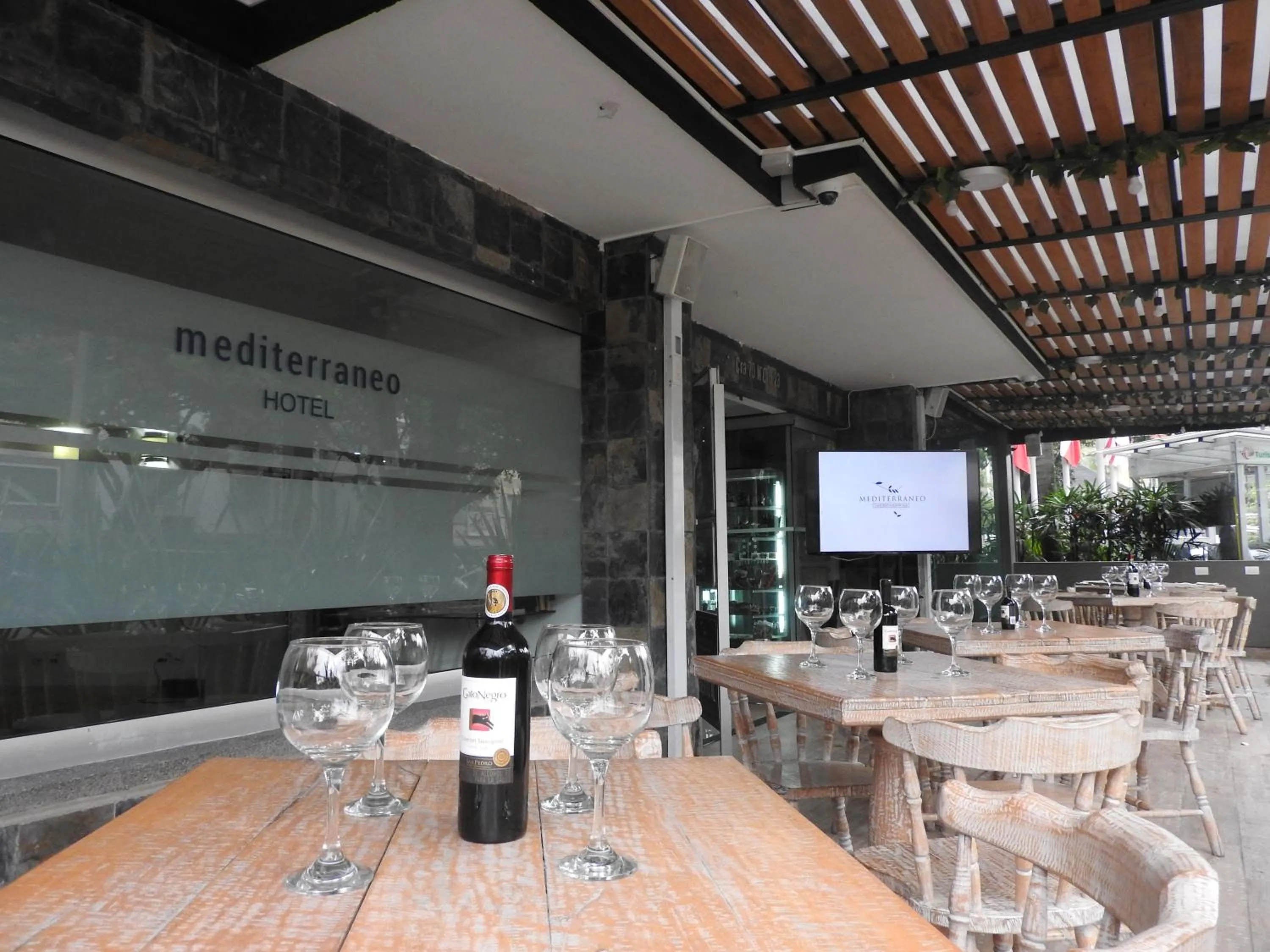 Restaurant/places to eat in Hotel Mediterraneo