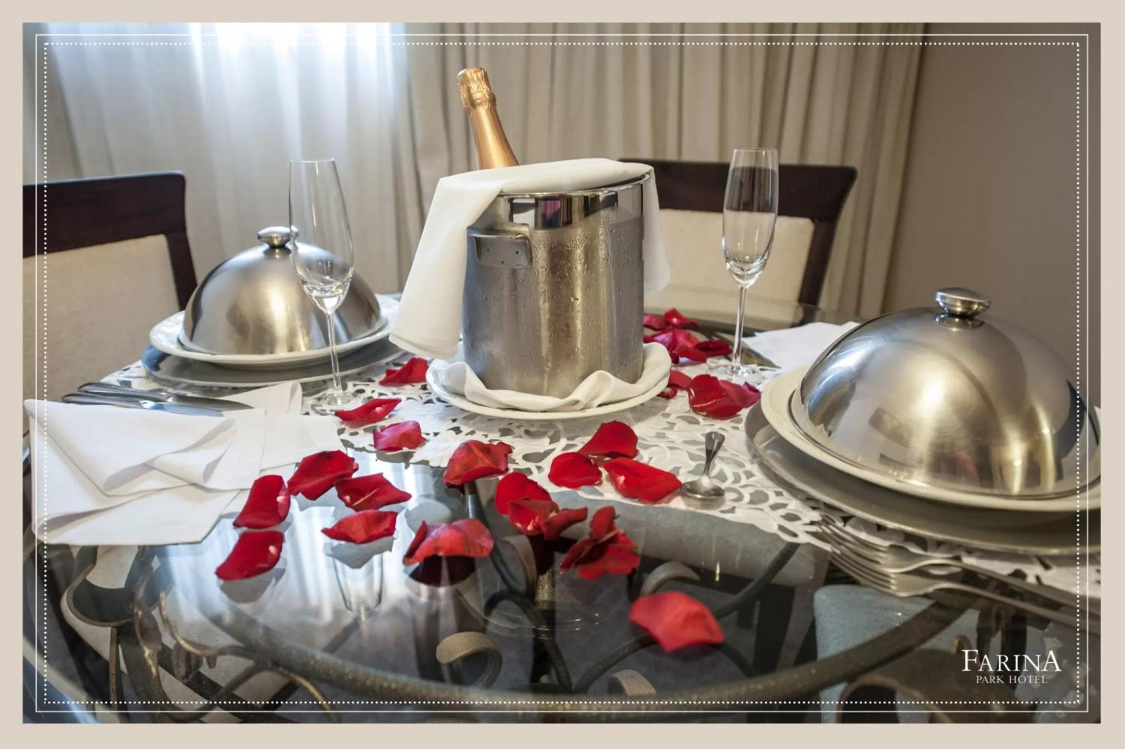 Decorative detail in Farina Park Hotel