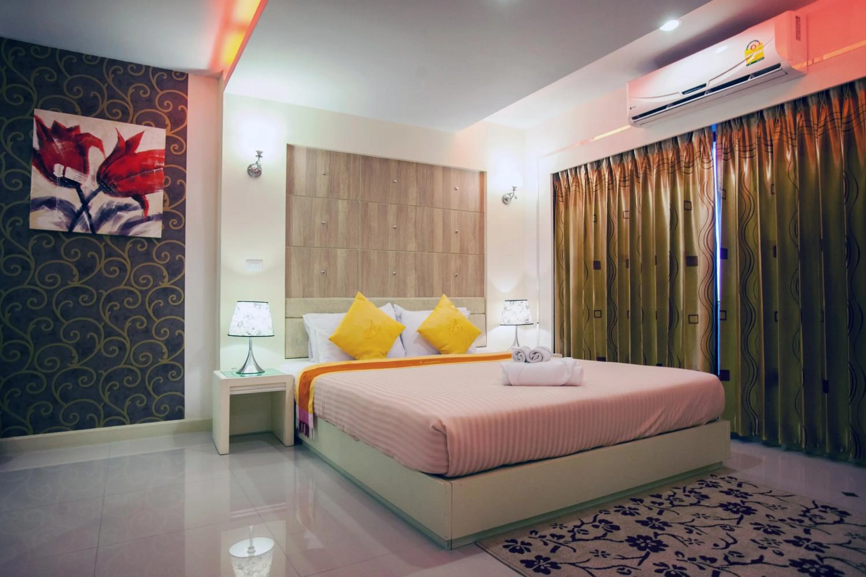 Bed in Ayara Grand Palace Hotel