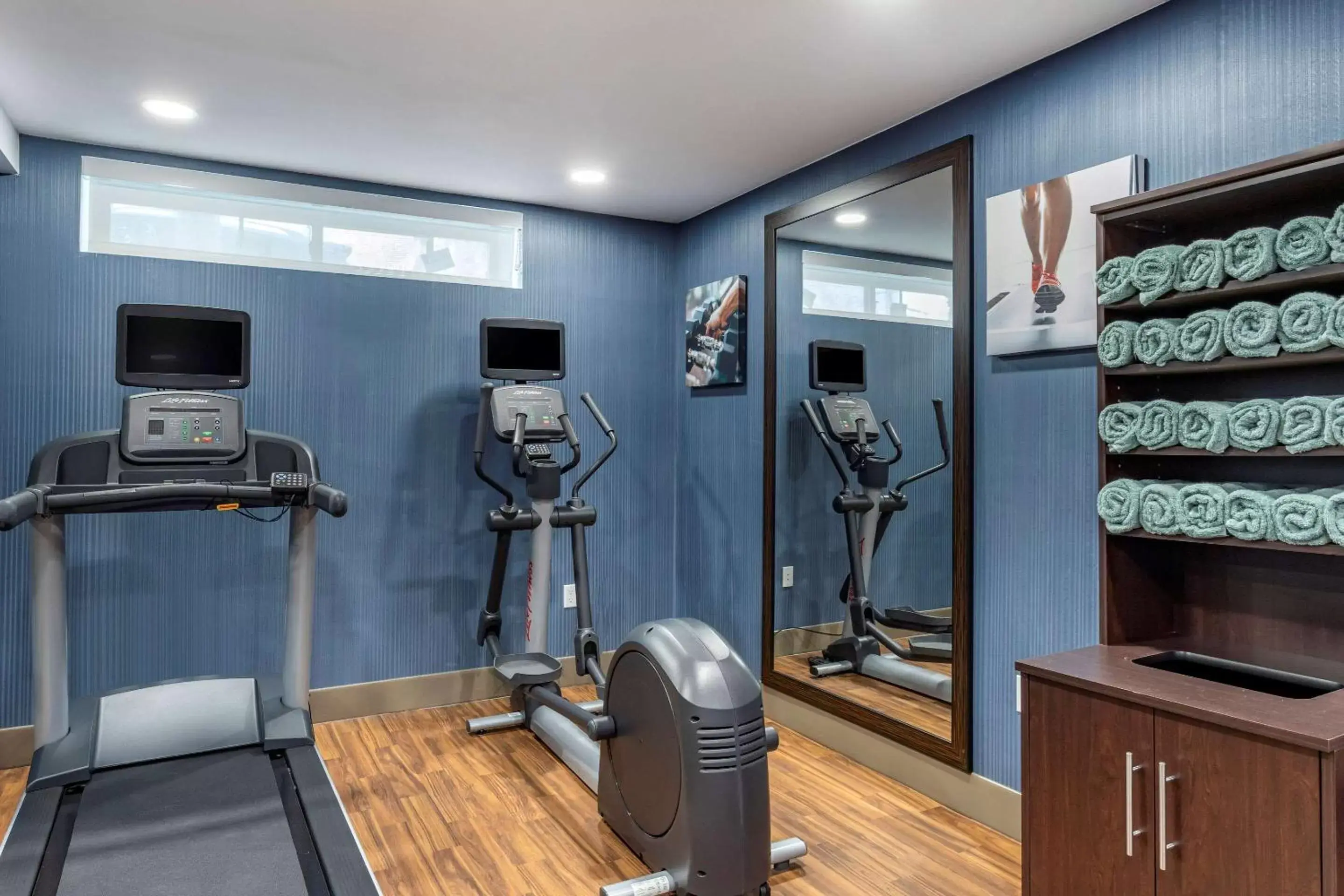 Activities, Fitness Center/Facilities in Comfort Inn JFK Airport