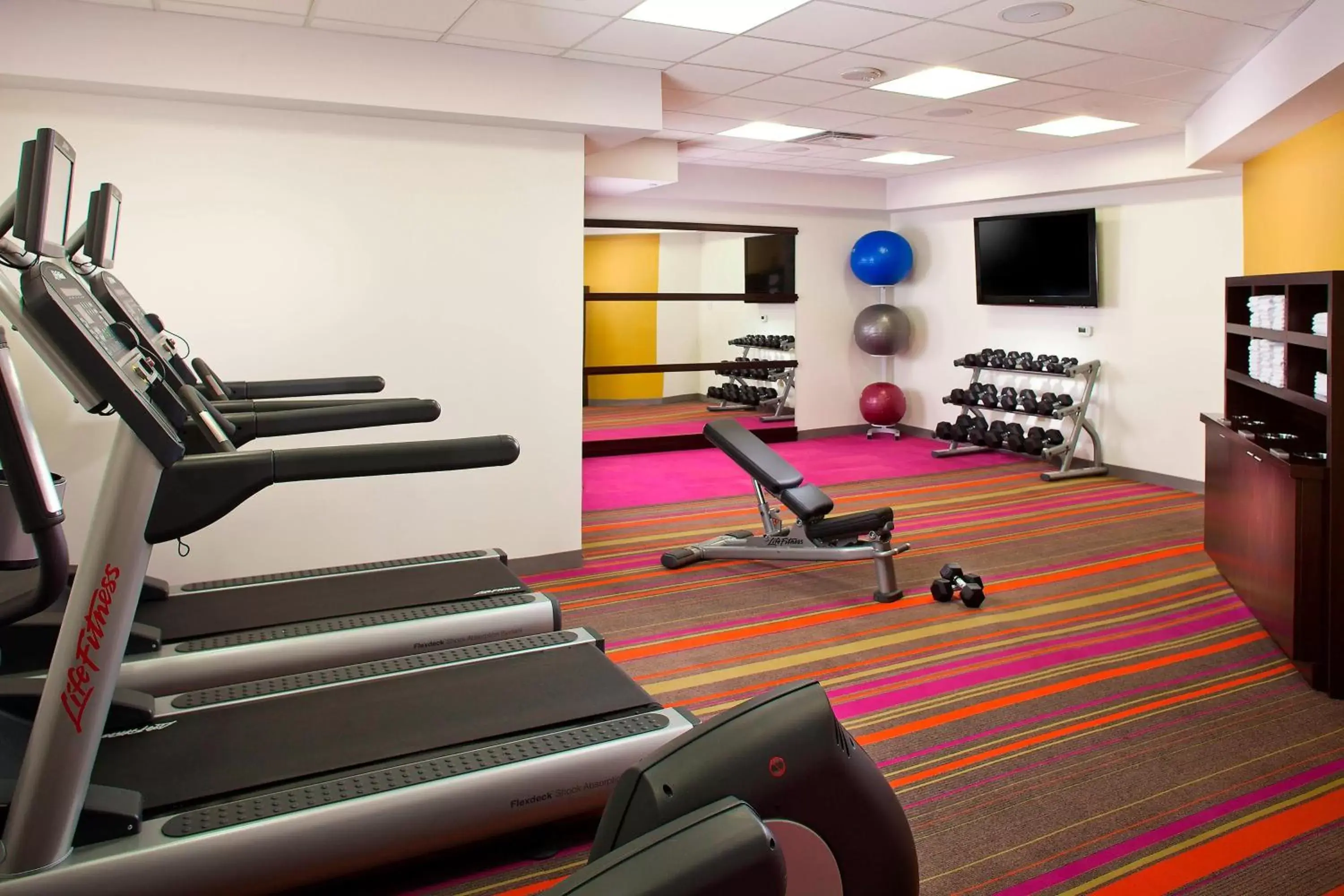 Fitness centre/facilities, Fitness Center/Facilities in Courtyard by Marriott New Orleans French Quarter/Iberville