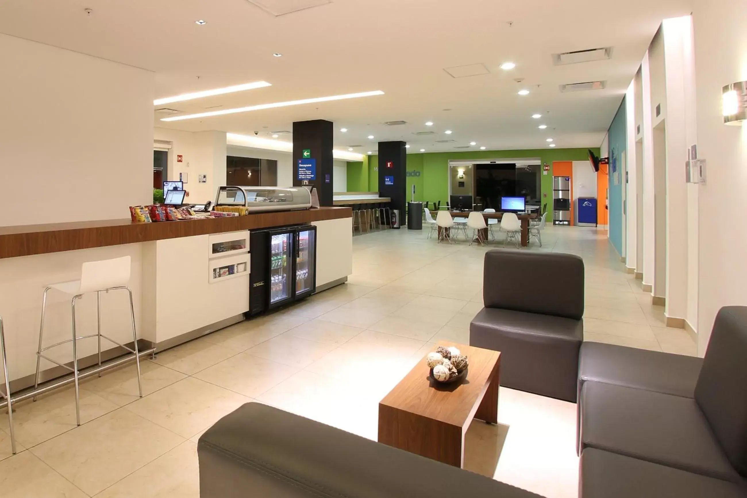 Lobby or reception, Lobby/Reception in One Cuernavaca
