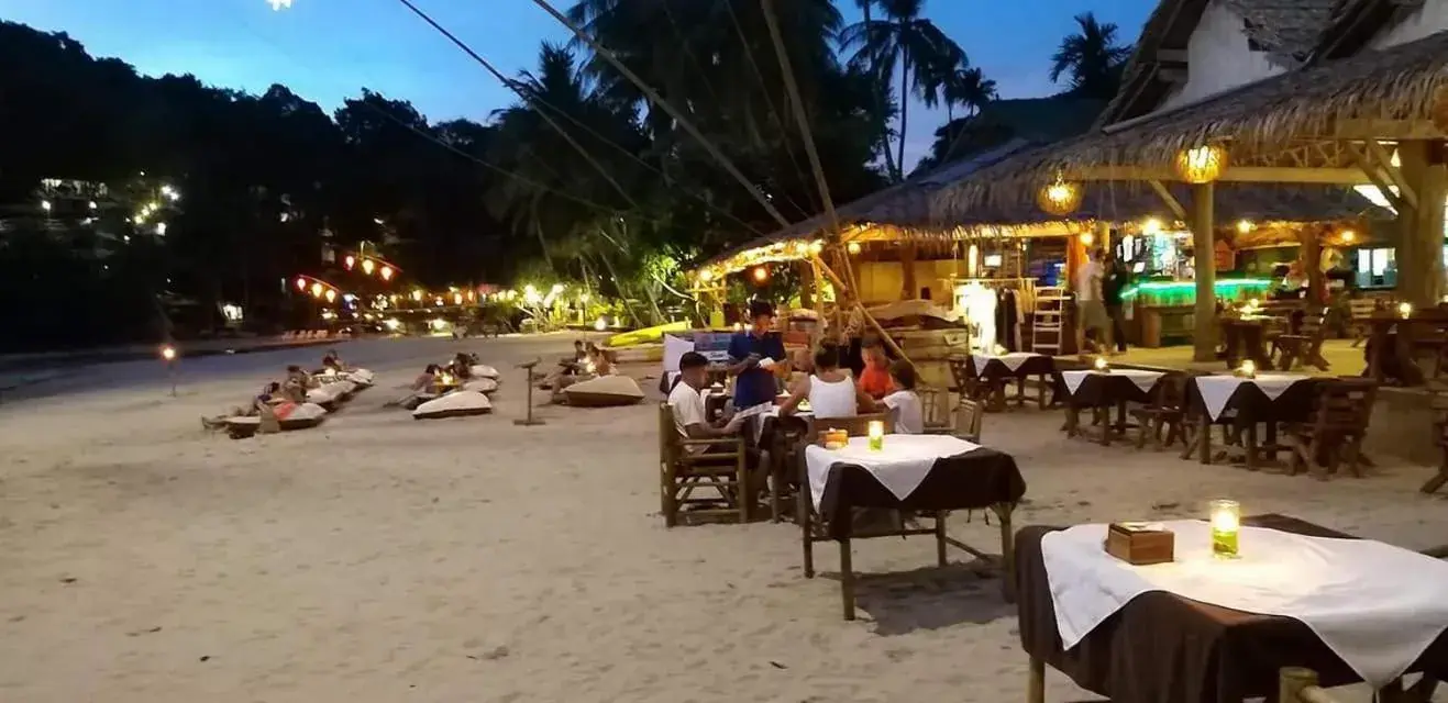 Restaurant/Places to Eat in Kantiang Bay View Resort